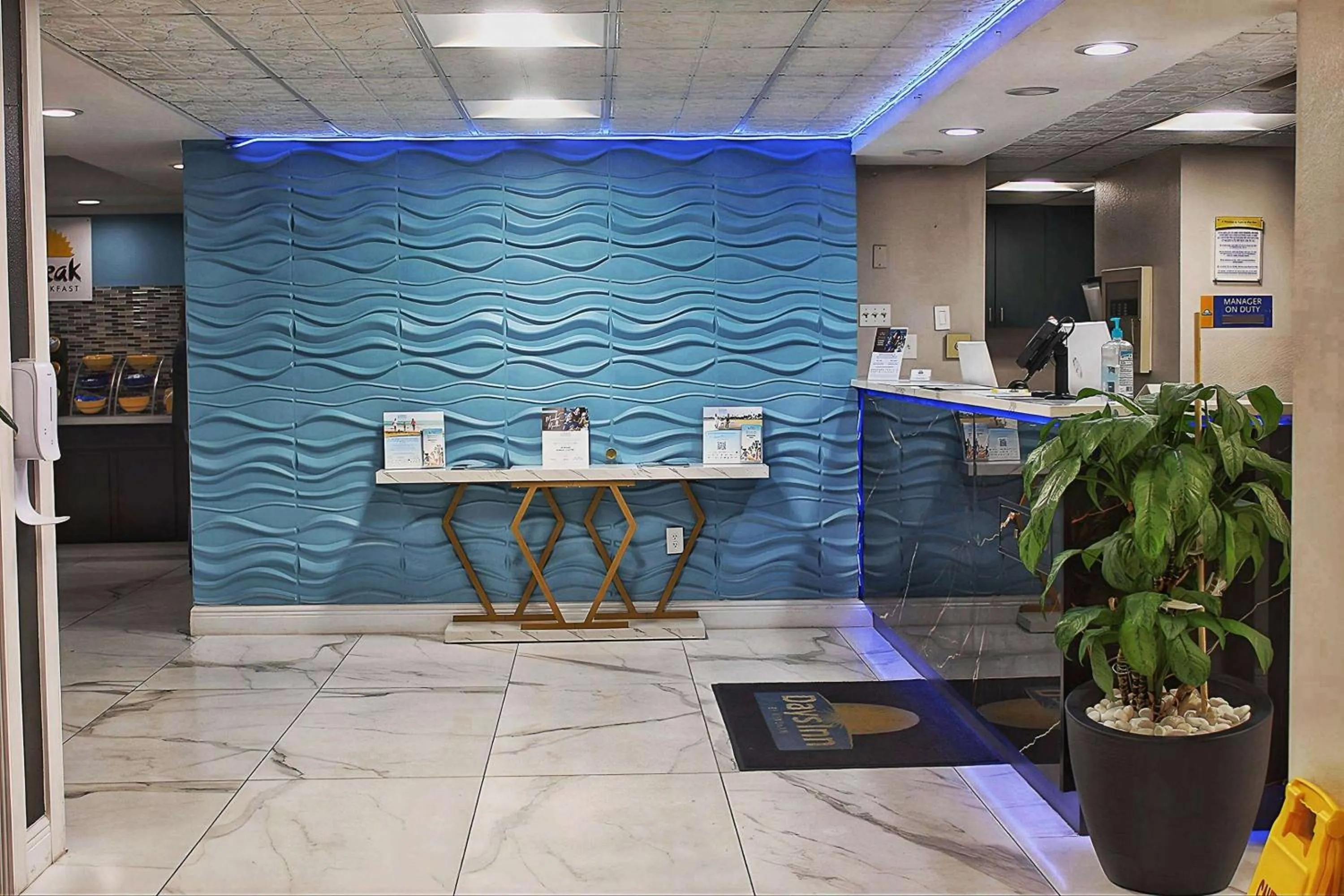 Lobby or reception in Days Inn by Wyndham Marianna