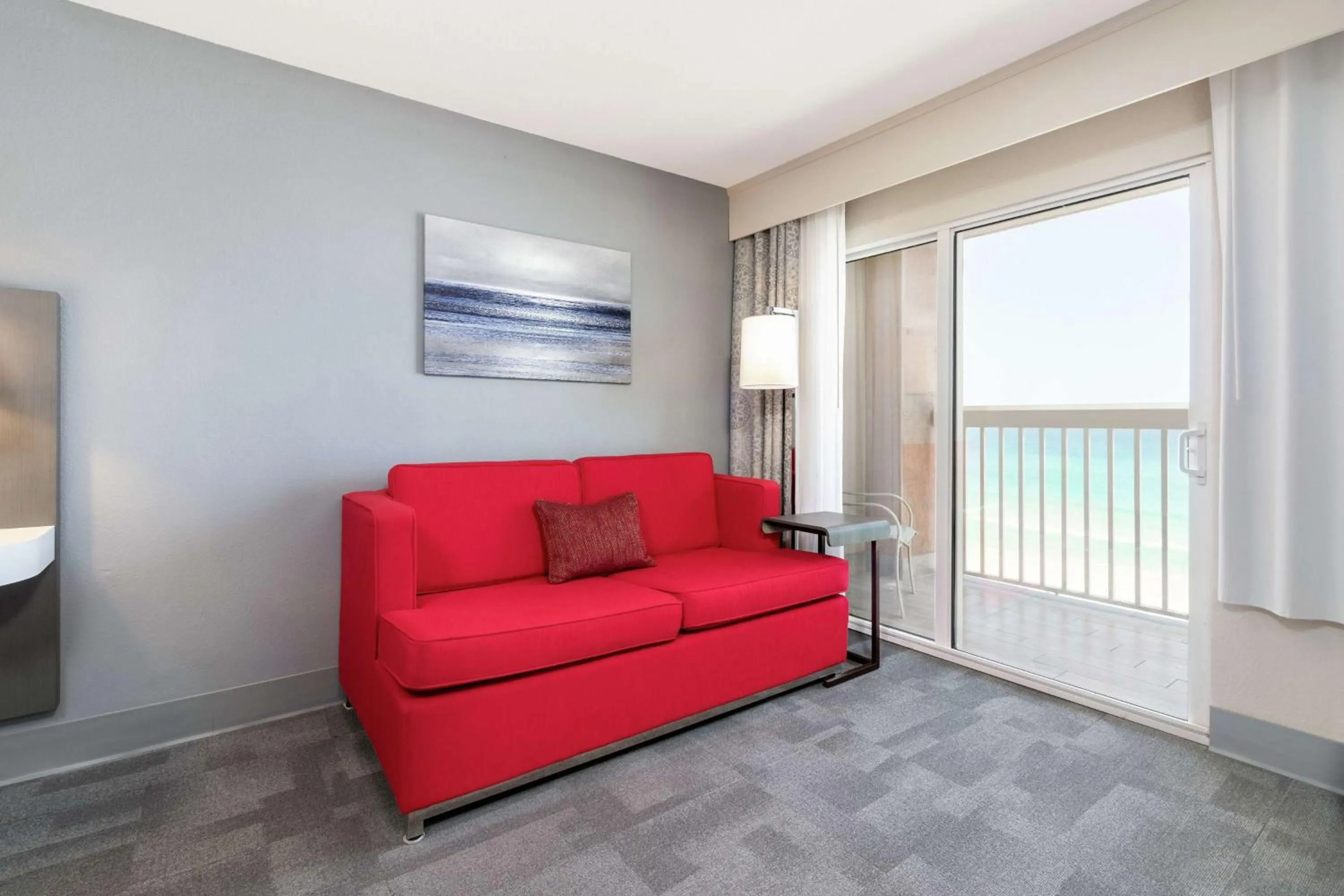 Living room in Hampton Inn Daytona Shores-Oceanfront