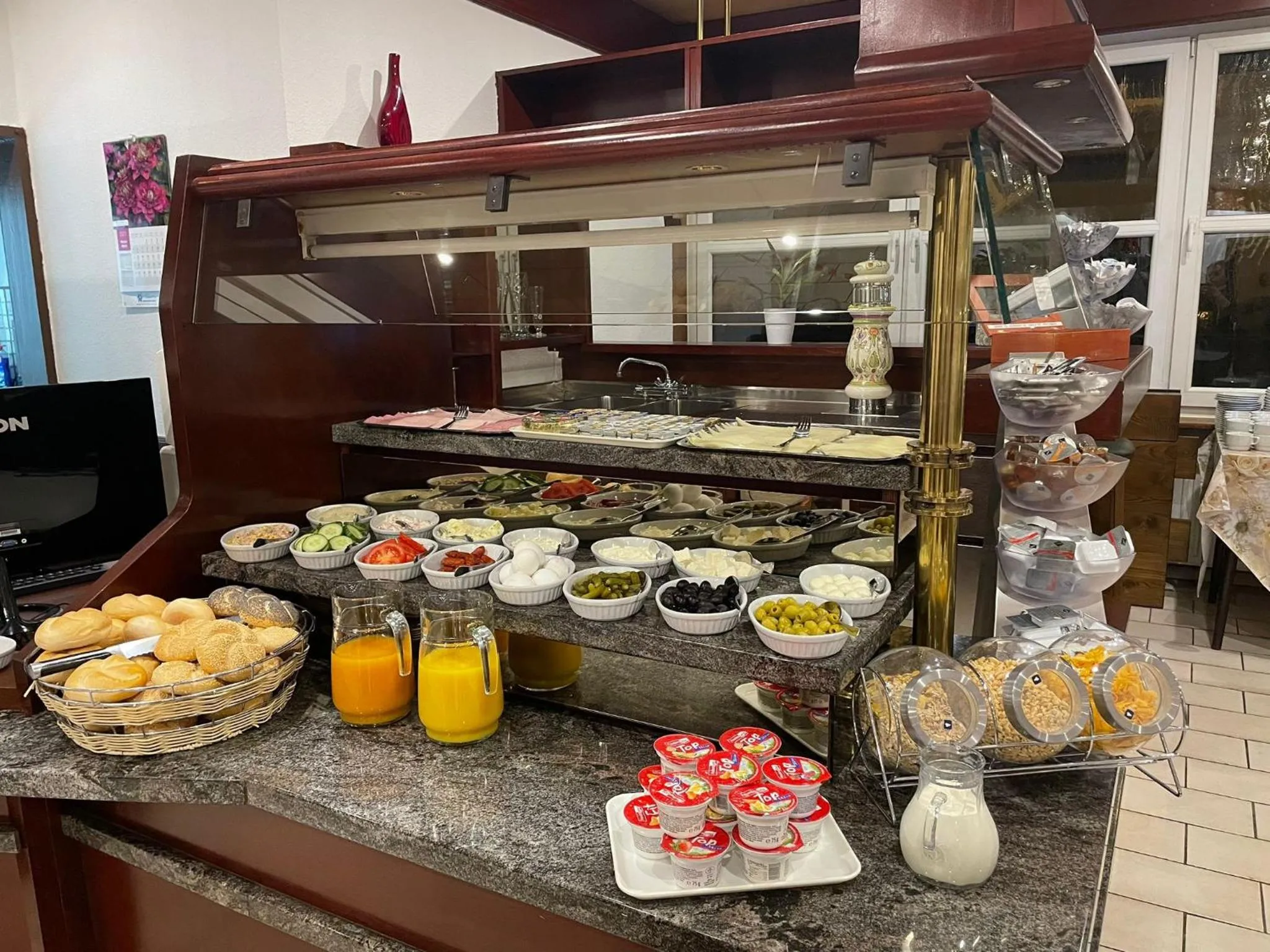 Breakfast in Brunnen Hotel