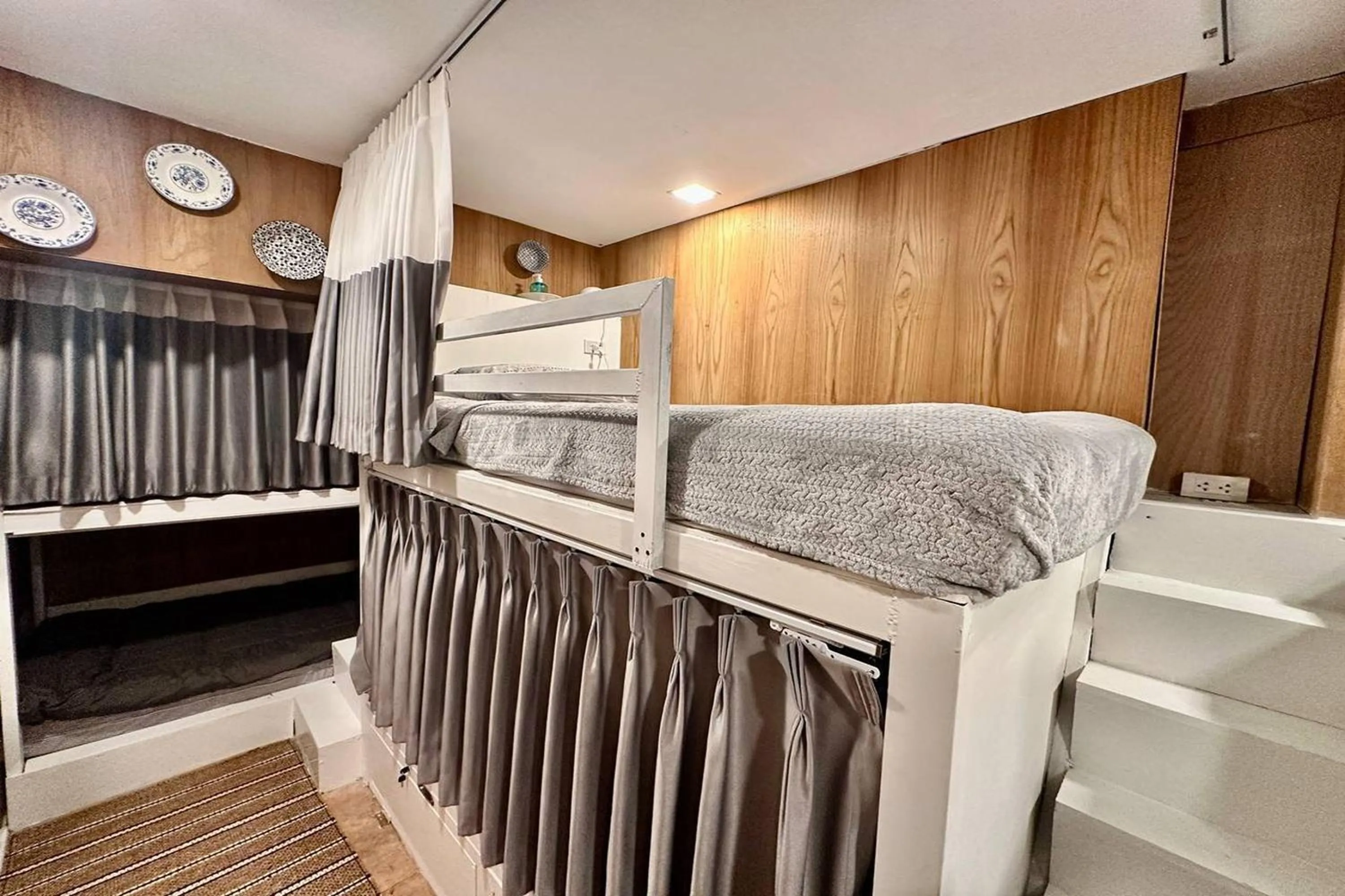 Bed in Blu Cabin Ari Stylish Gay Poshtel