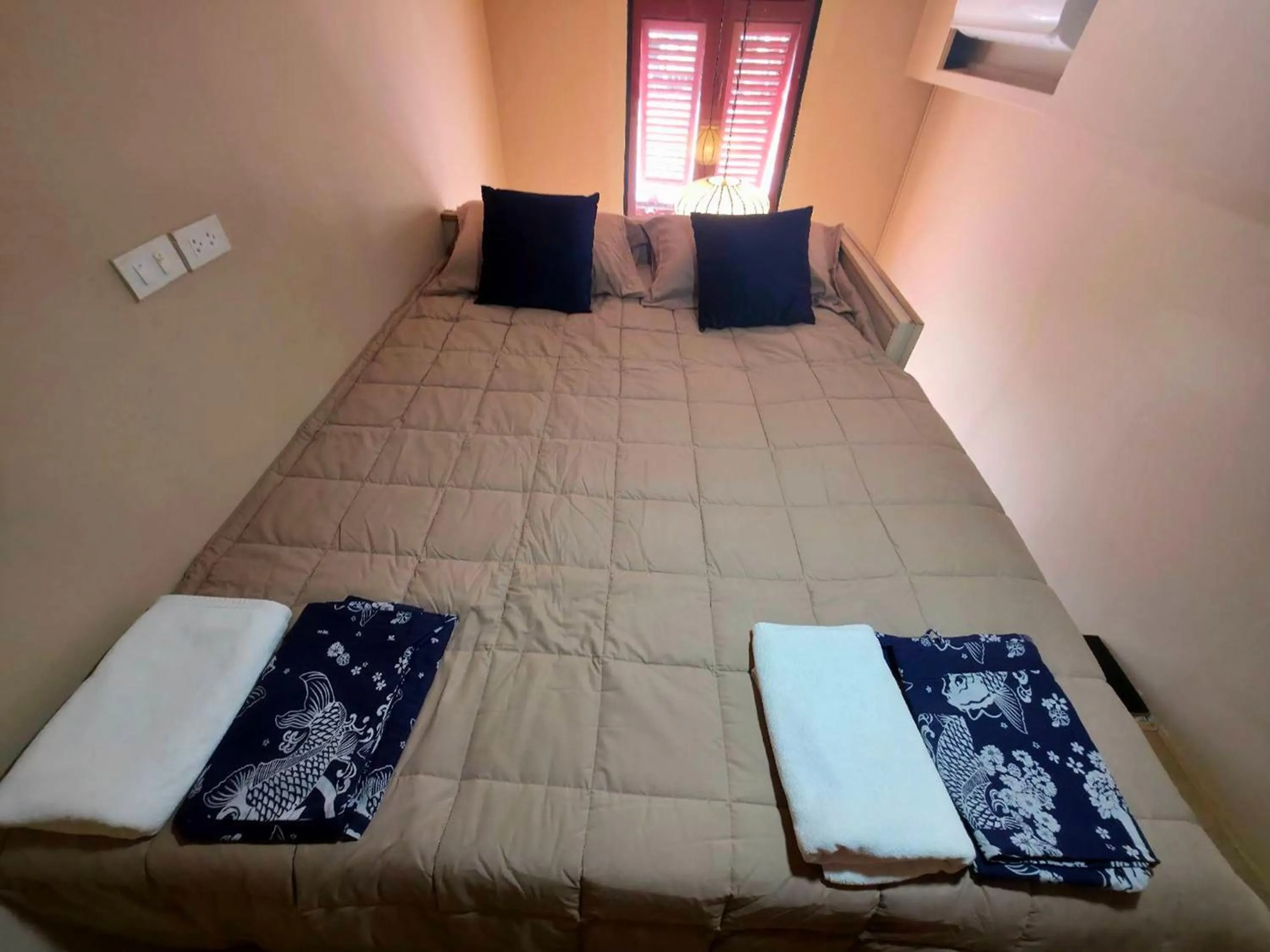 Bedroom, Bed in Blu Cabin Ari Stylish Gay Poshtel