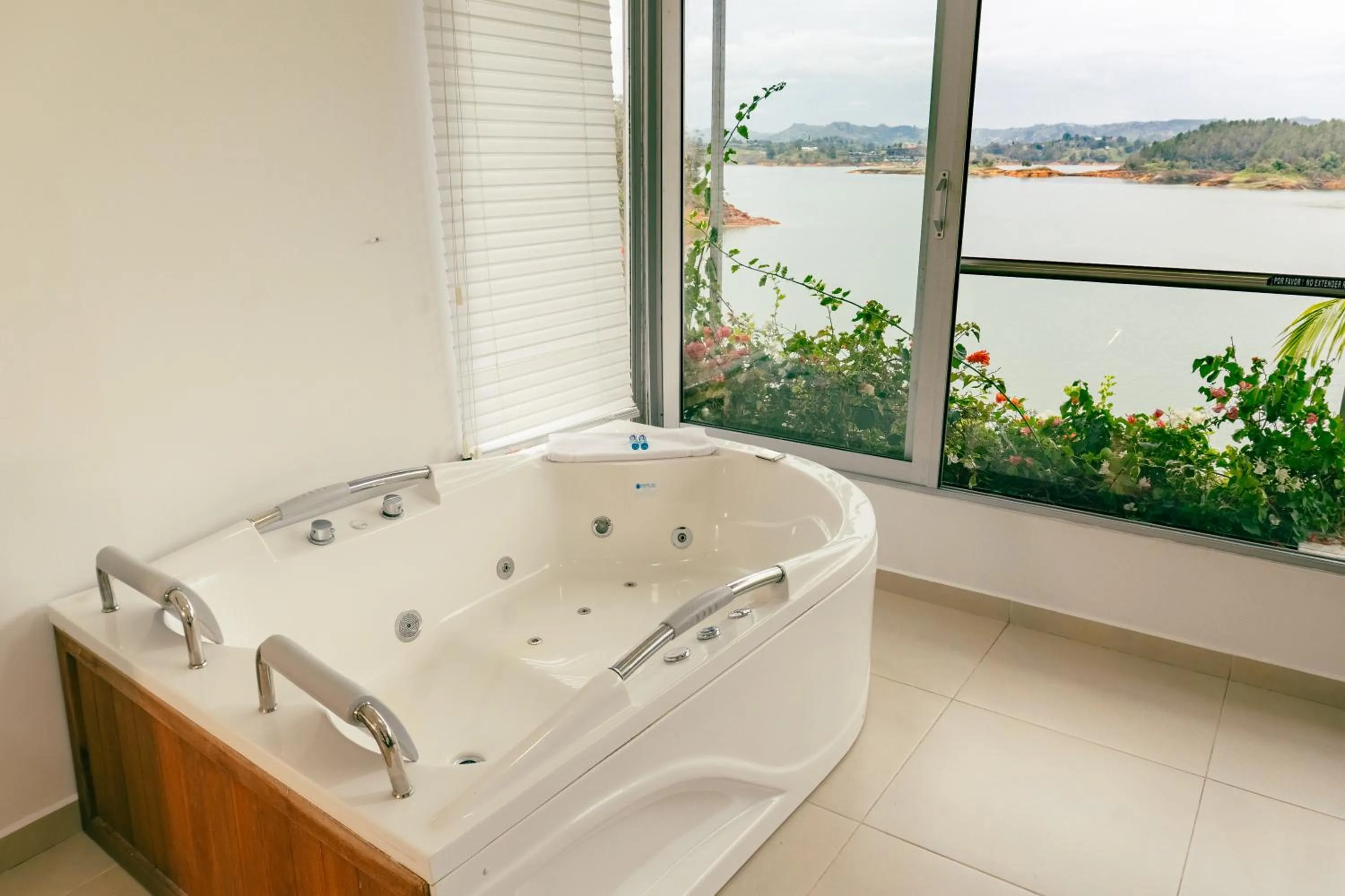 Lake view in Hotel Los Recuerdos