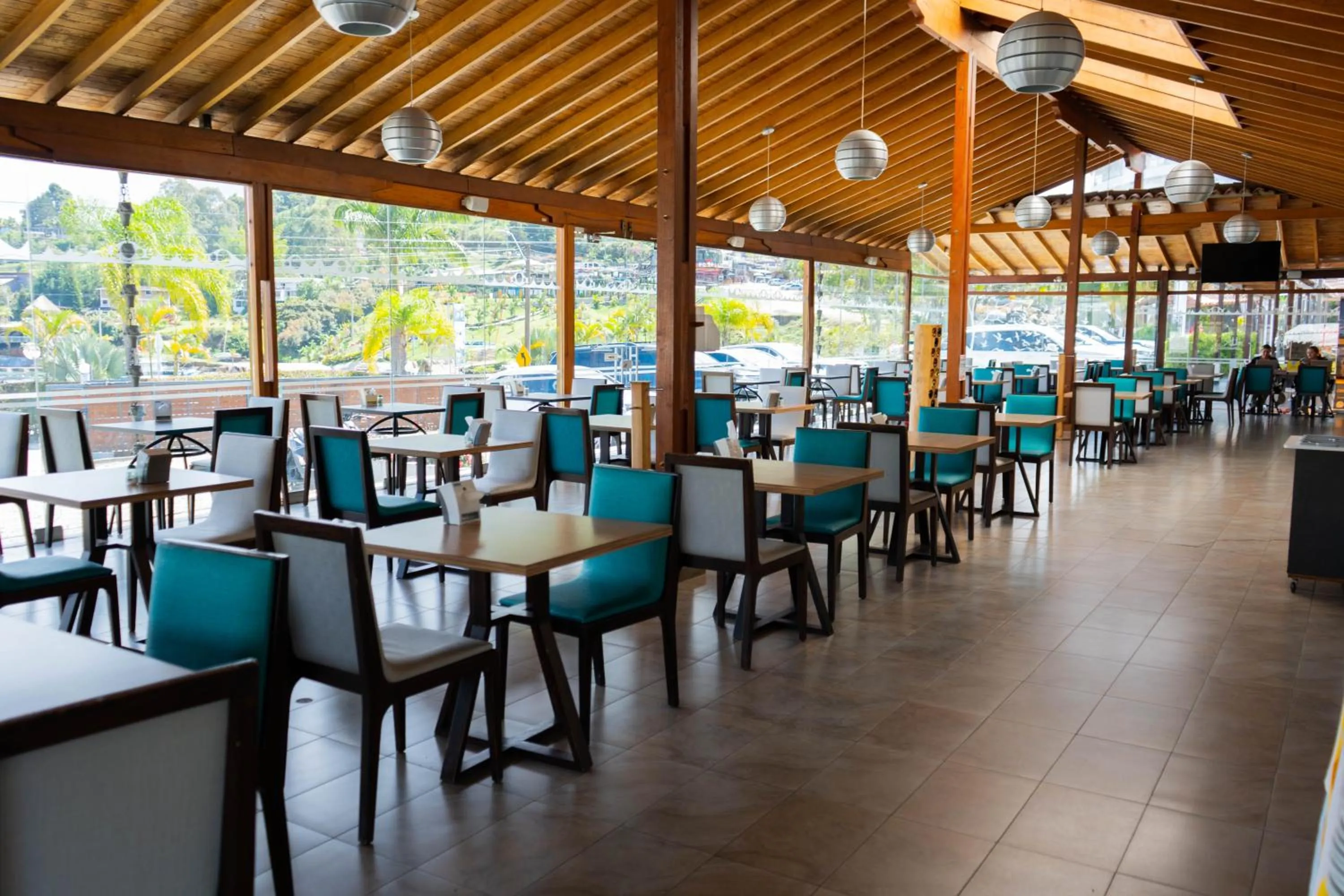 Restaurant/places to eat in Hotel Los Recuerdos