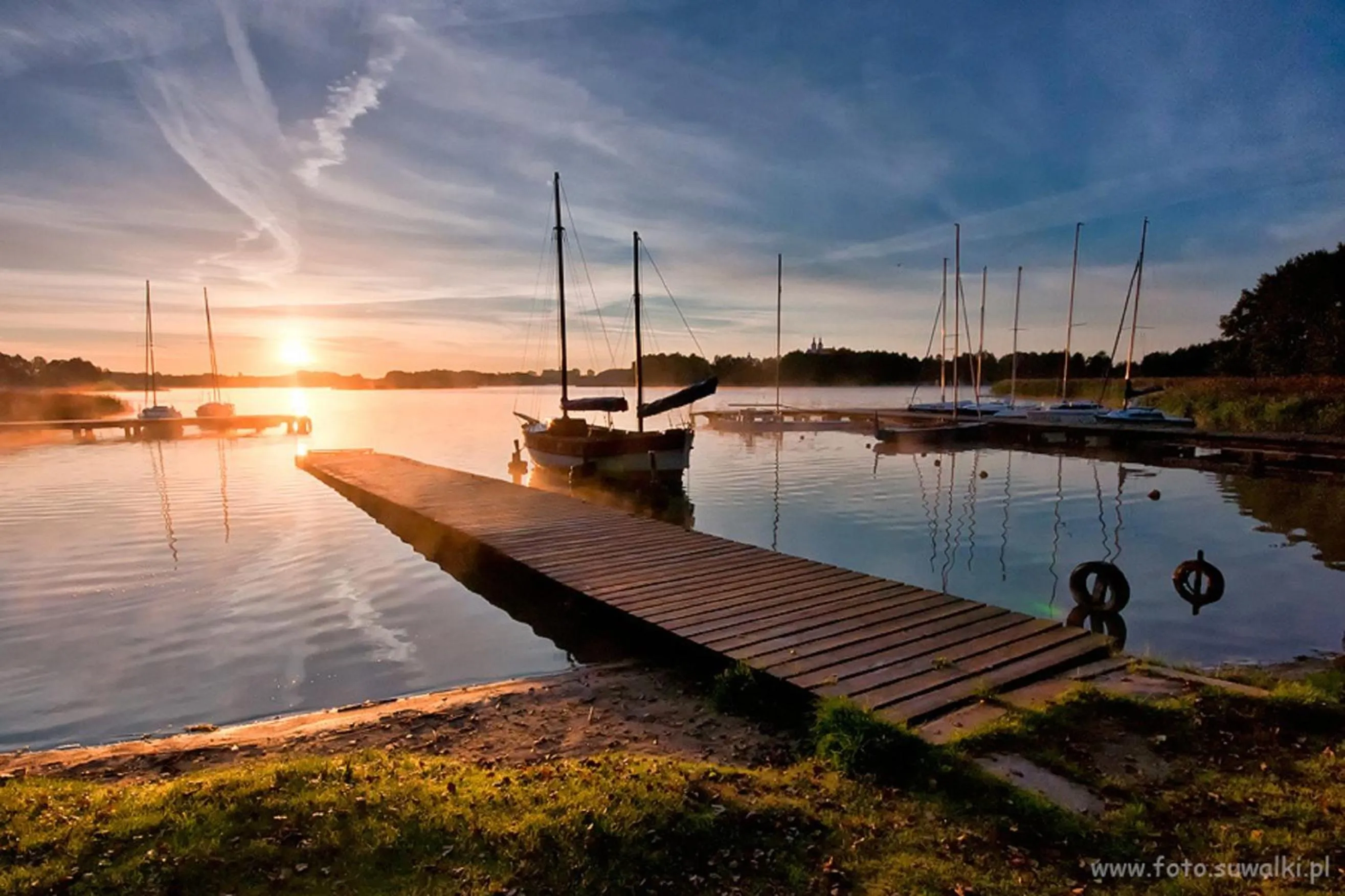 Neighbourhood in Hotel Logos