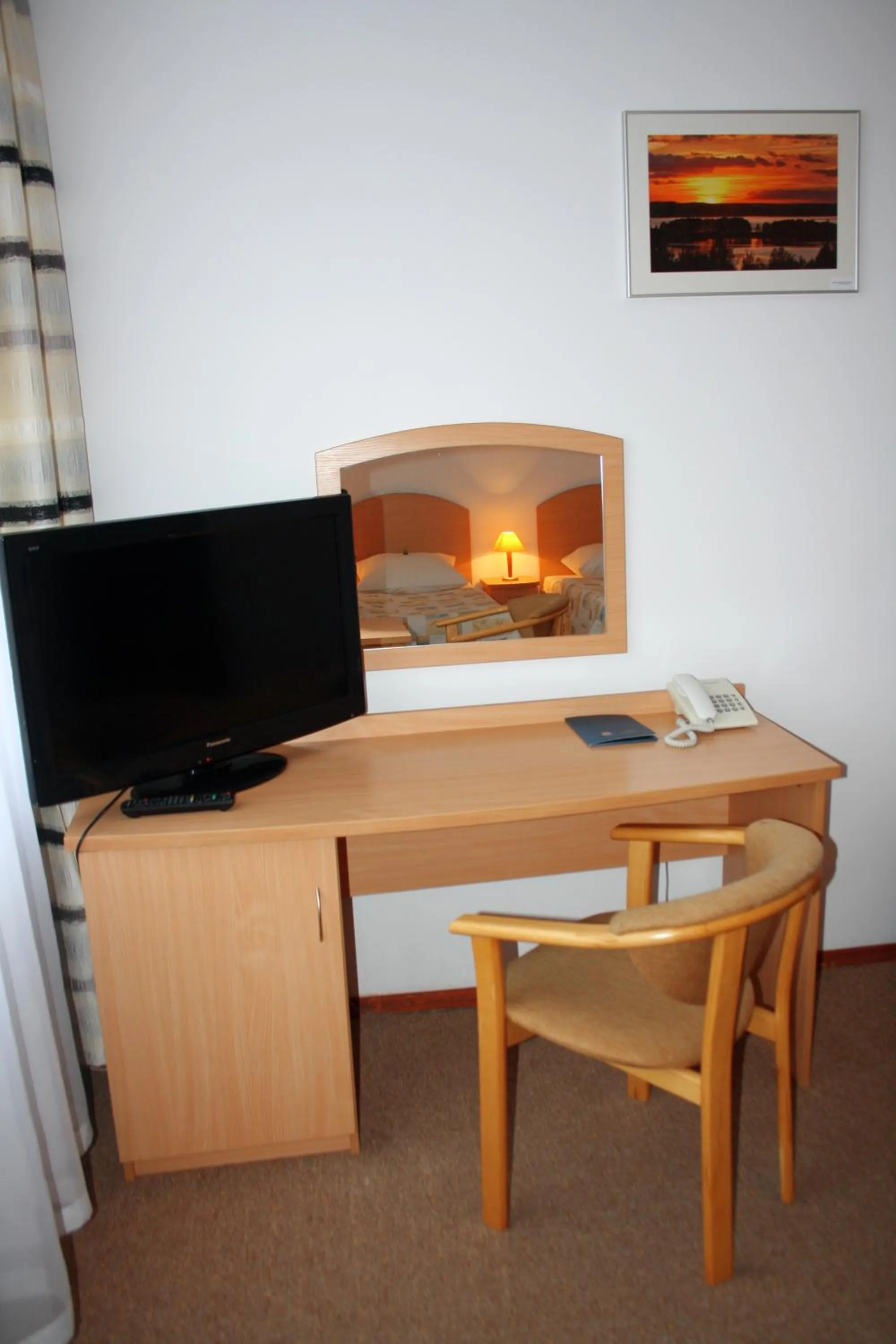 Photo of the whole room in Hotel Logos