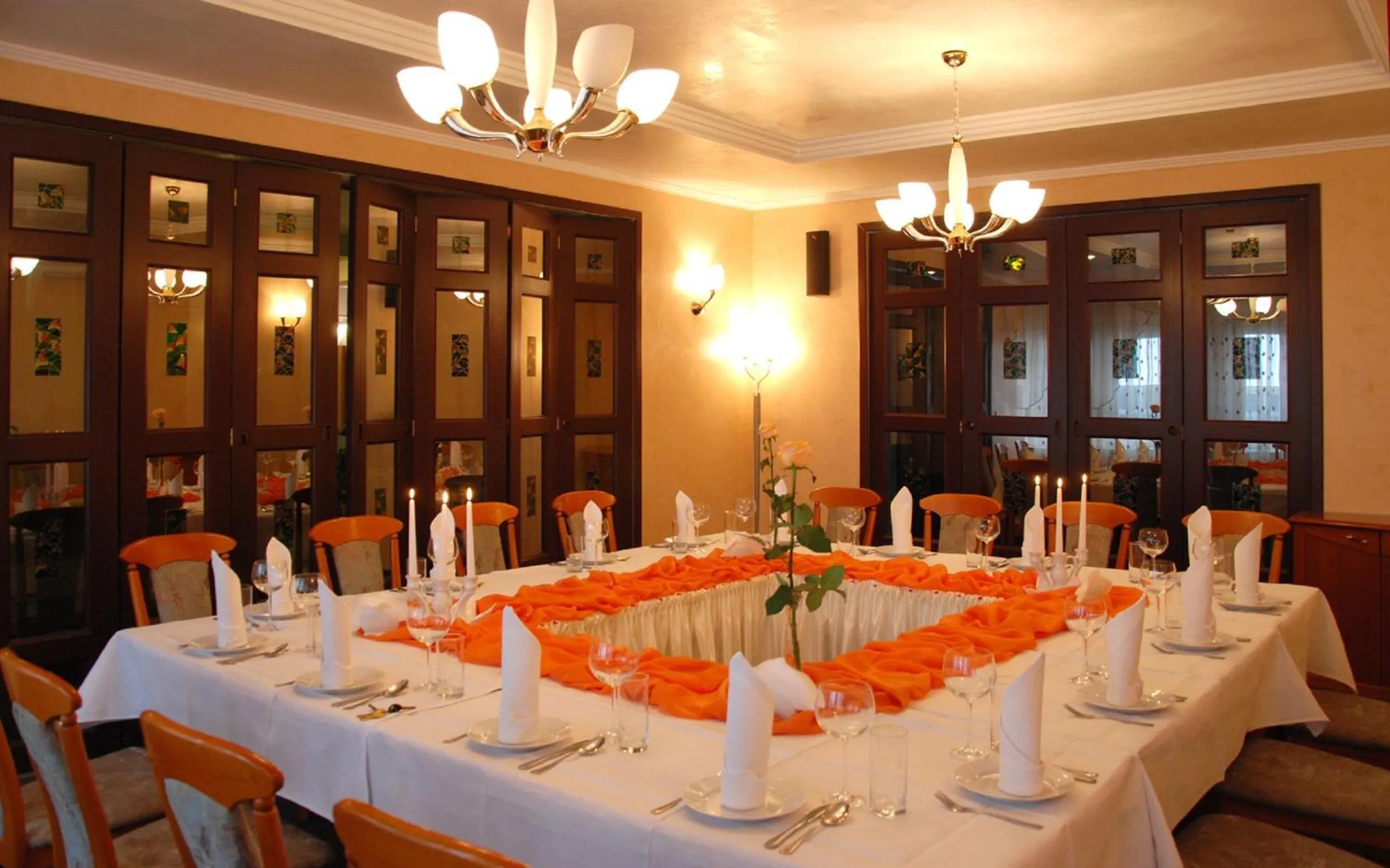 Banquet/Function facilities in Hotel Logos