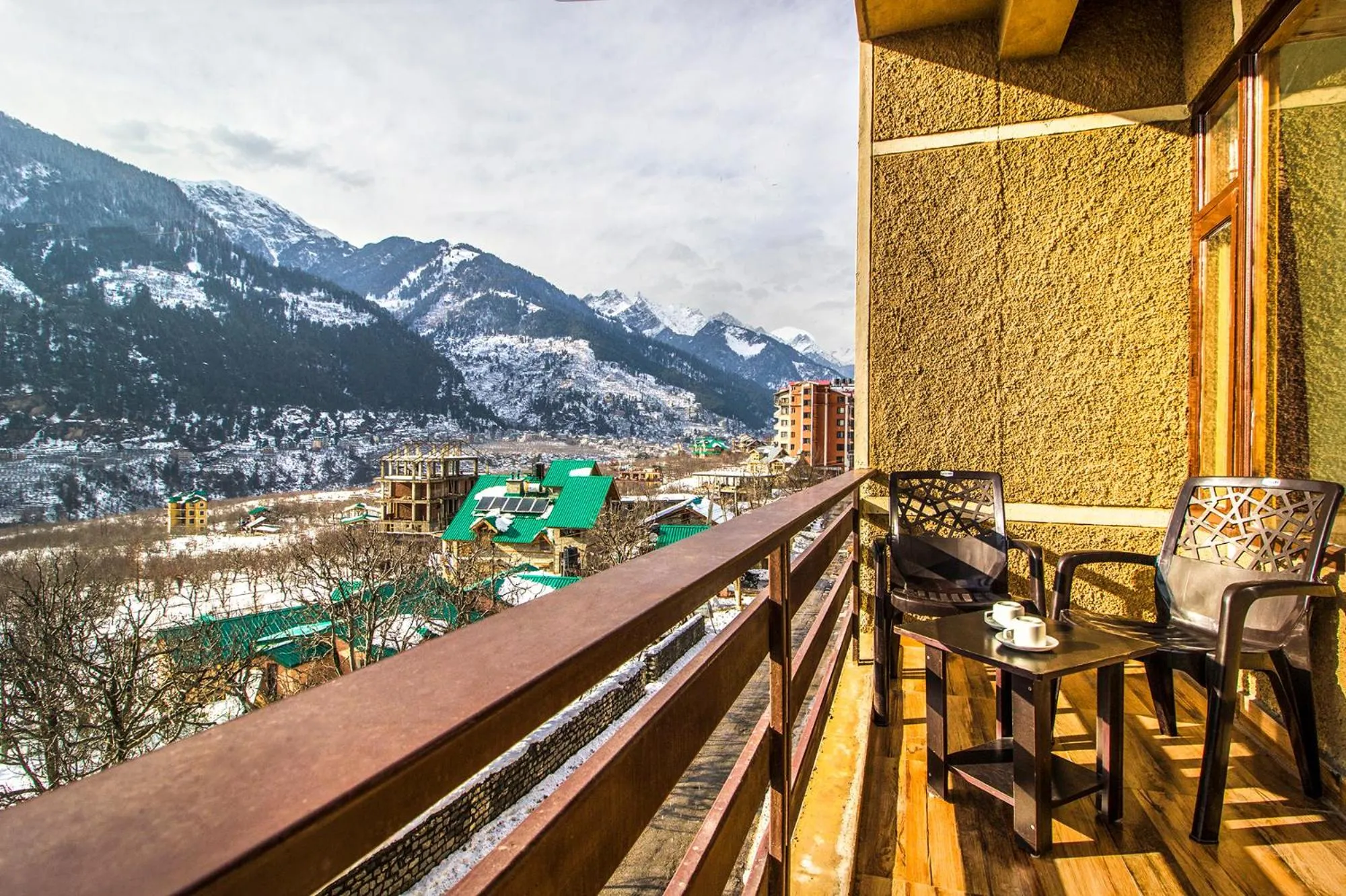Balcony/Terrace in FabHotel Shami Inn Naggar Road
