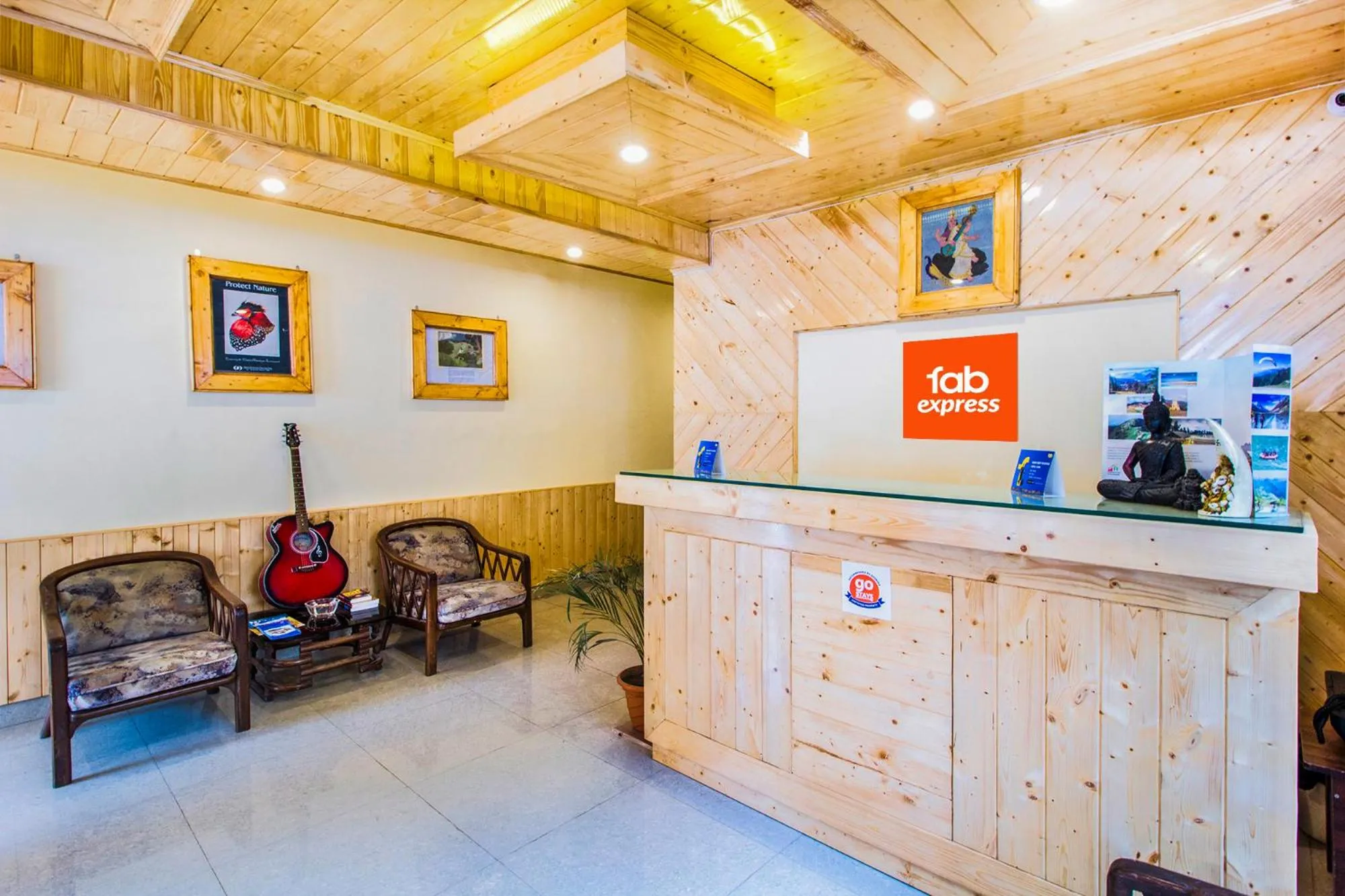 Lobby or reception in FabHotel Shami Inn Naggar Road