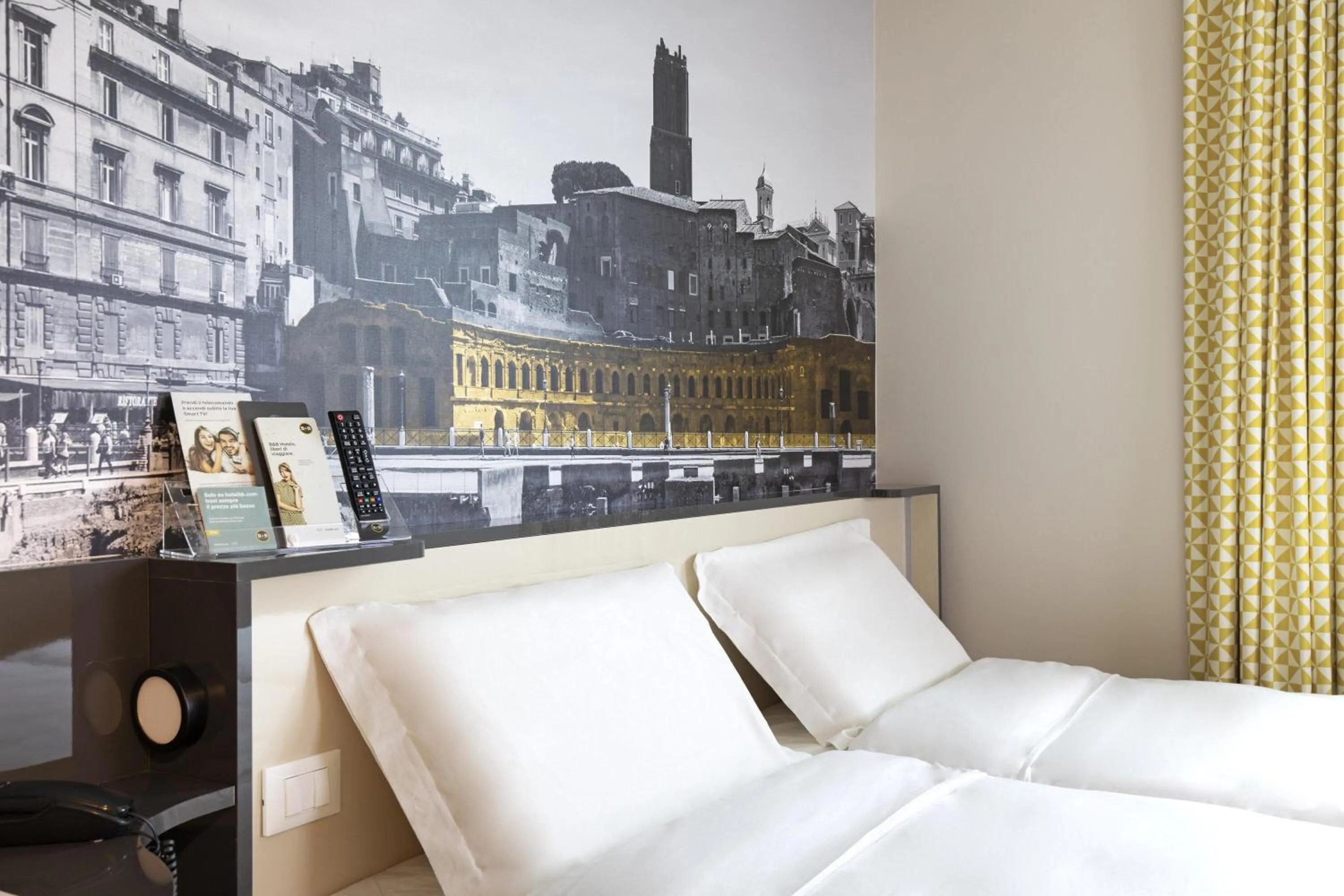 Photo of the whole room, Bed in B&B Hotel Roma Fiumicino Aeroporto Fiera 1