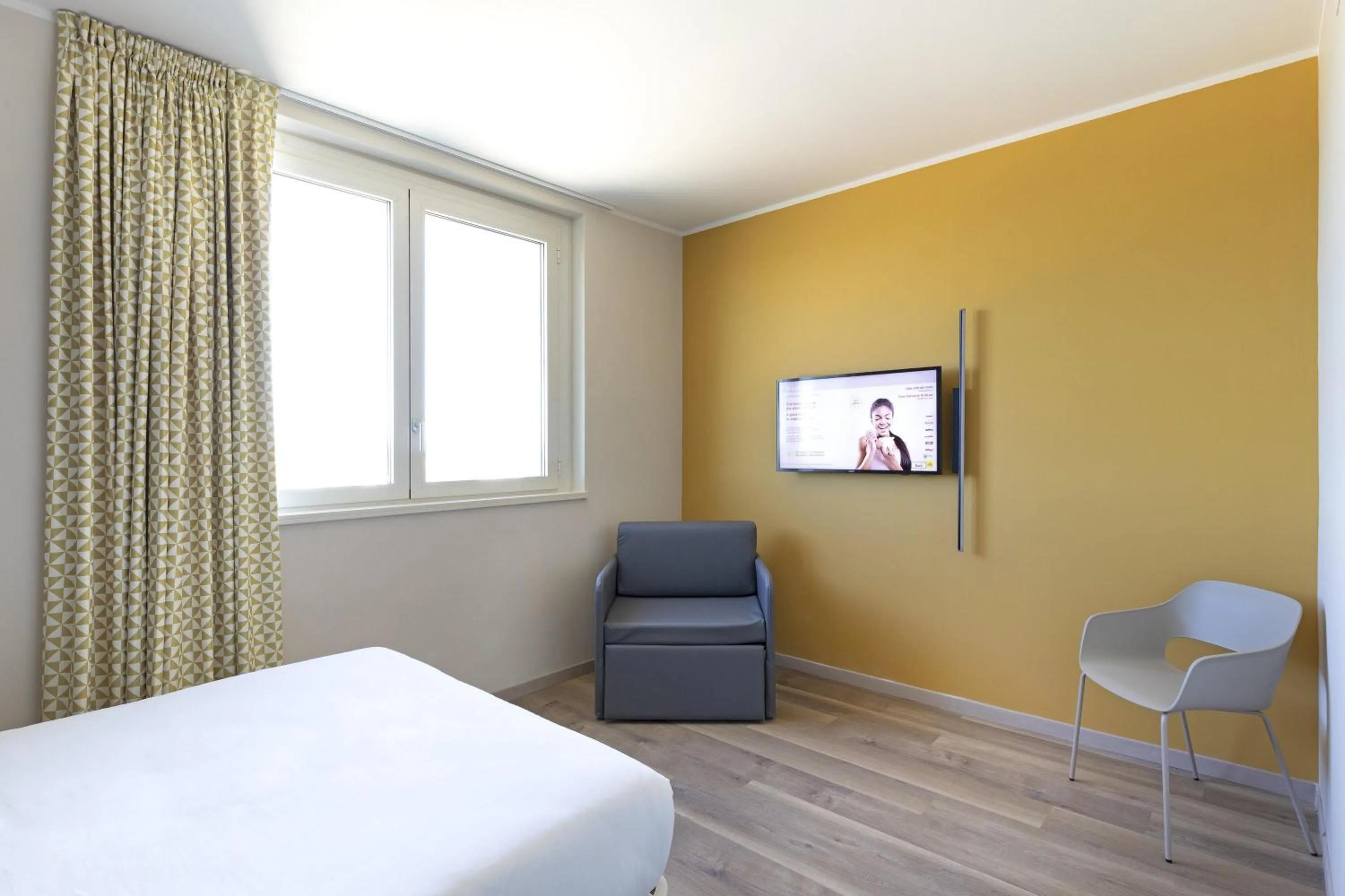 Photo of the whole room, Bed in B&B Hotel Roma Fiumicino Aeroporto Fiera 1