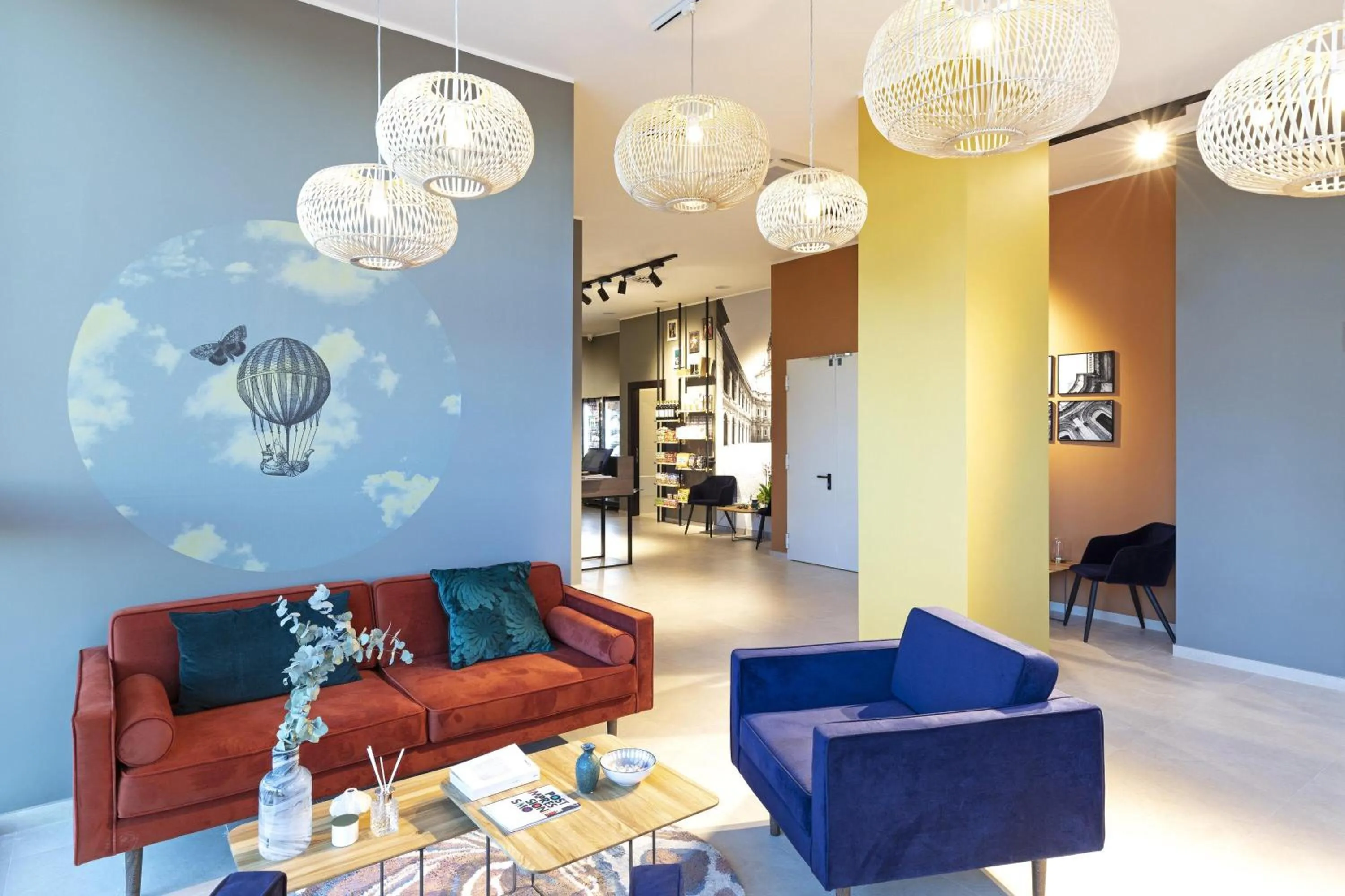 Lobby or reception in B&B Hotel Roma Fiumicino Aeroporto Fiera 1