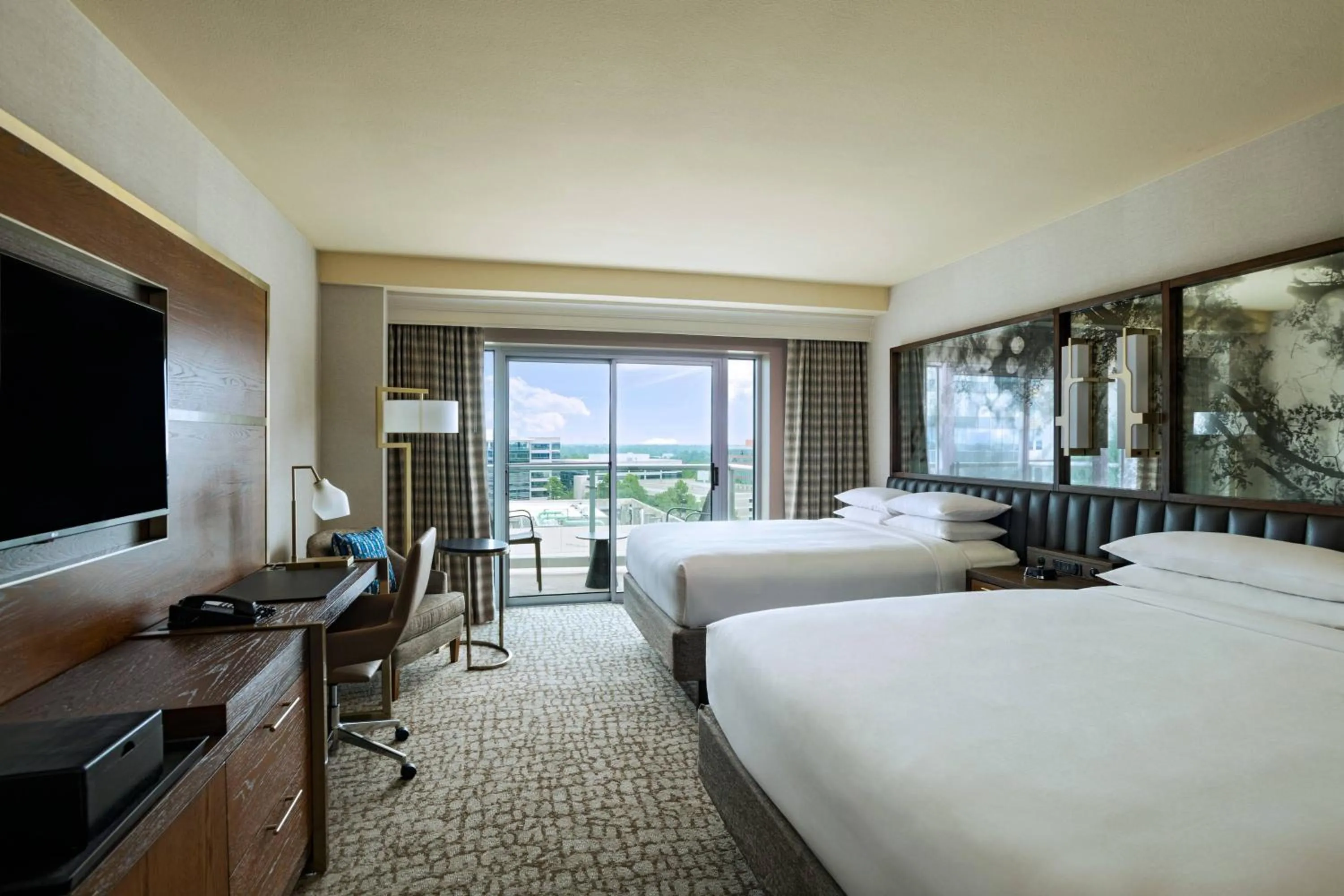 Photo of the whole room, Bed in The Woodlands Waterway Marriott Hotel and Convention Center