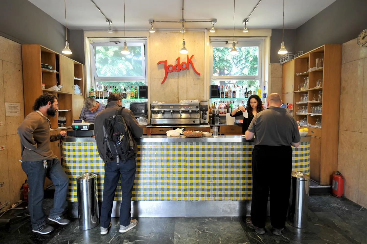 Restaurant/places to eat in OstellOlinda