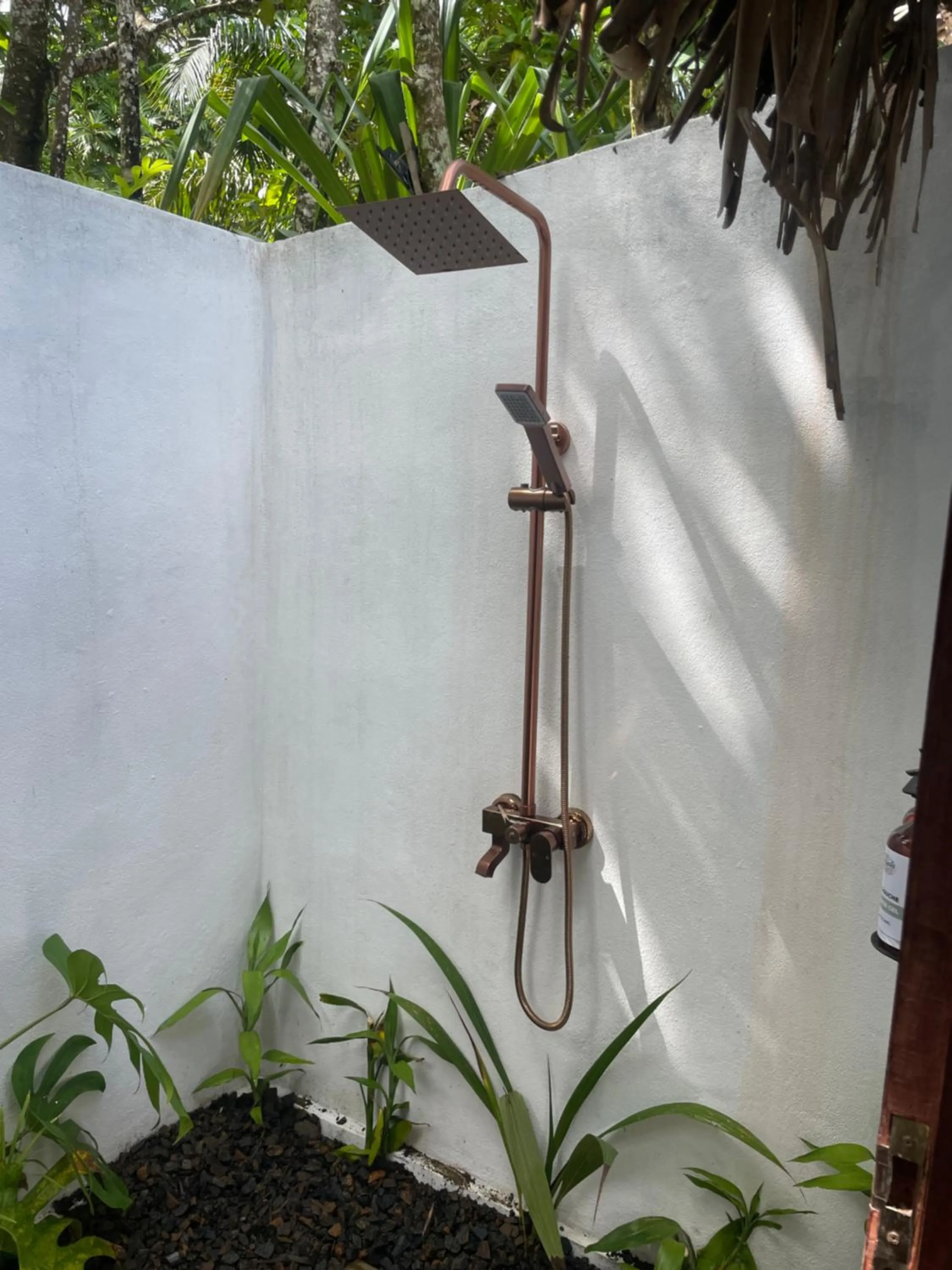 Shower in Aurora Lodge