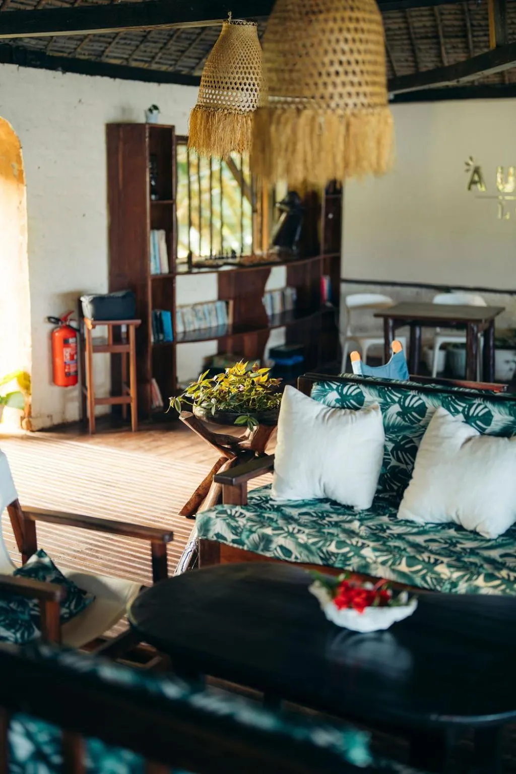 Restaurant/places to eat in Aurora Lodge