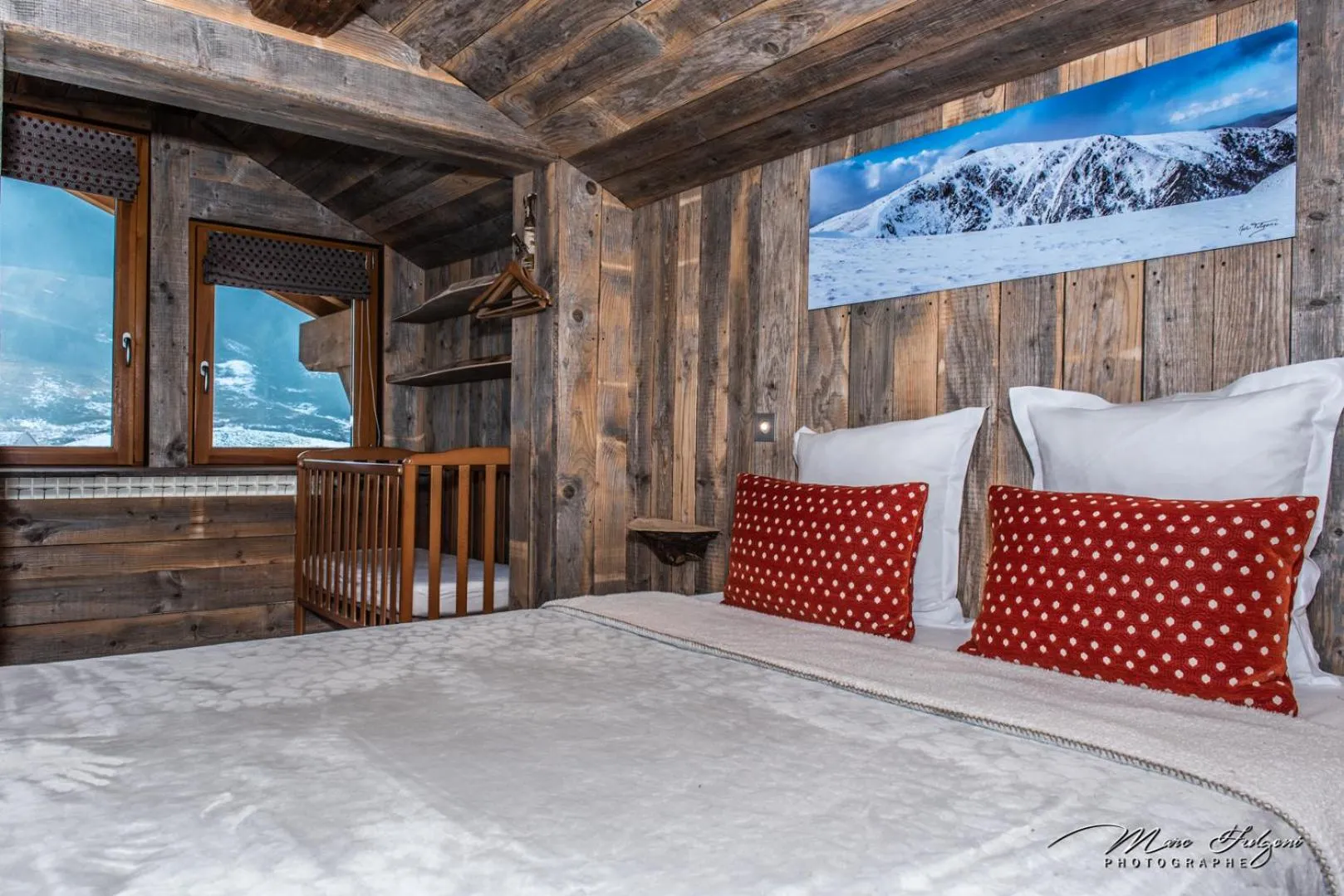 Photo of the whole room, Bed in Le Couarôge Chalets et Appartements