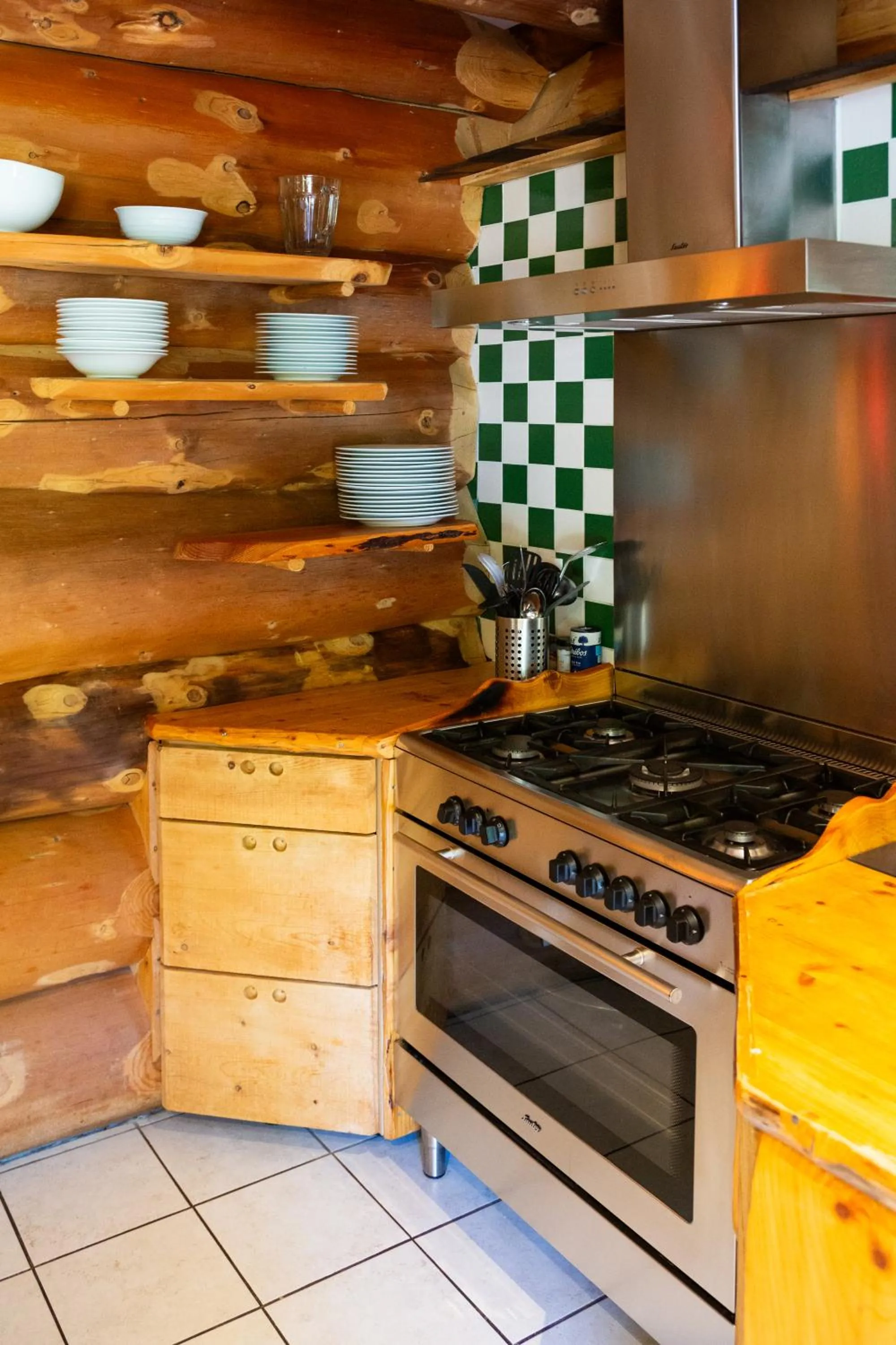 Kitchen or kitchenette in Le Couarôge Chalets et Appartements
