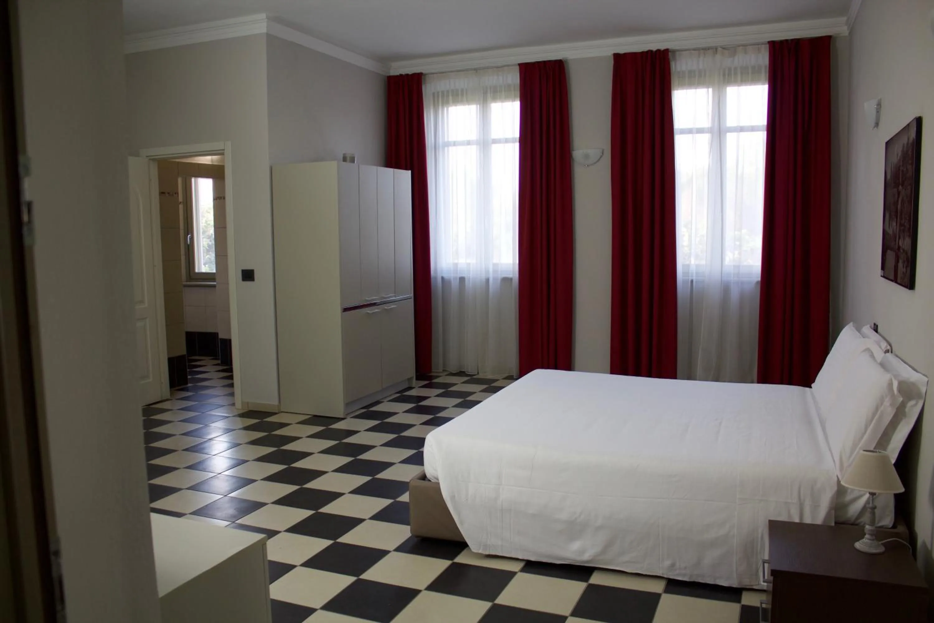 Photo of the whole room, Bed in Cascina Marchesa