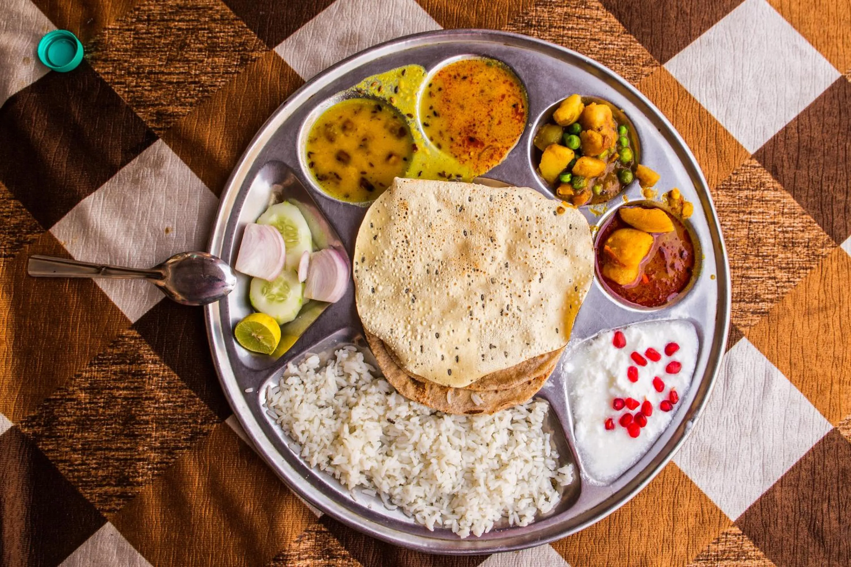 Restaurant/places to eat in Hotel Orient Palace