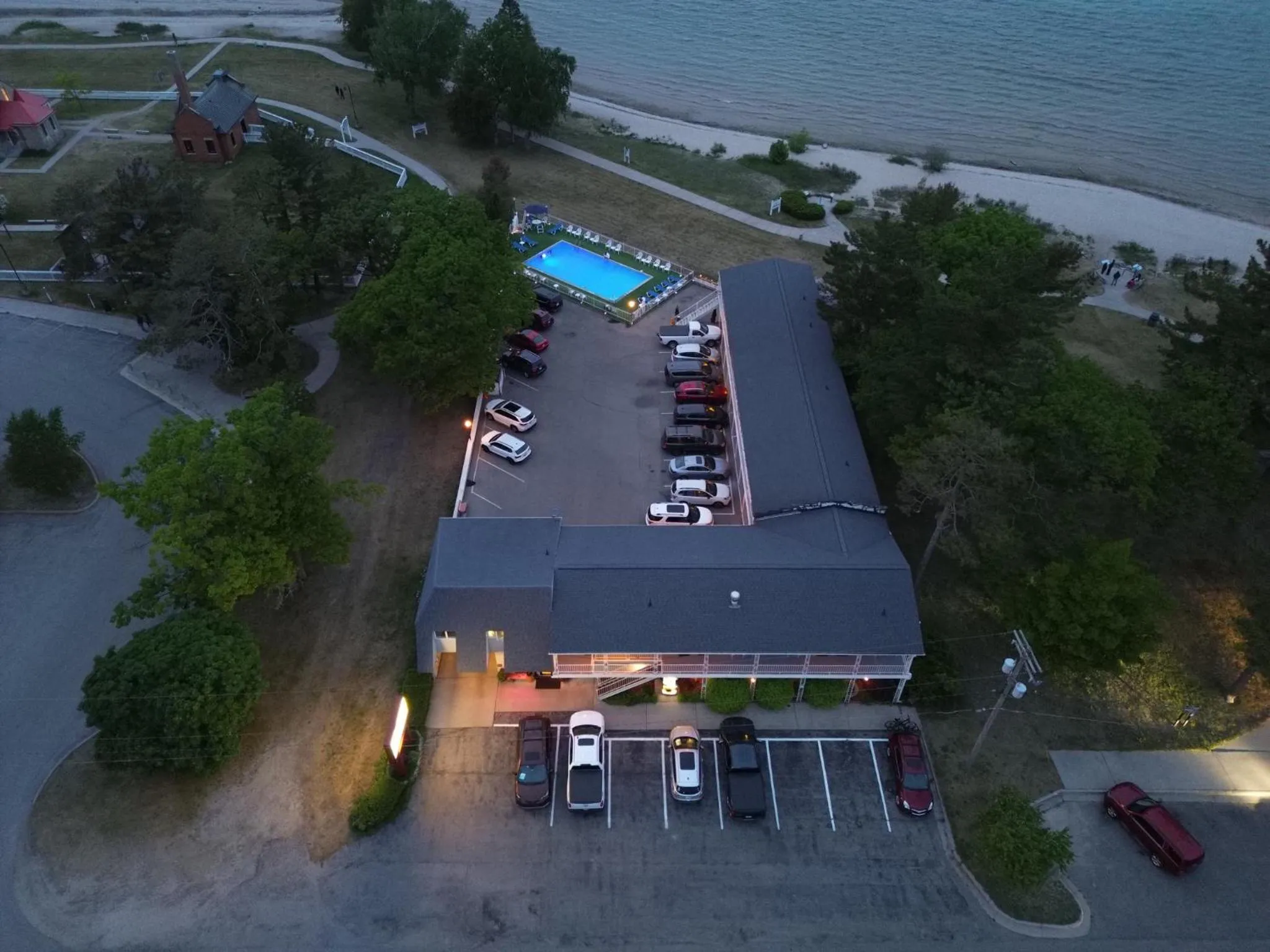 Riviera Motel