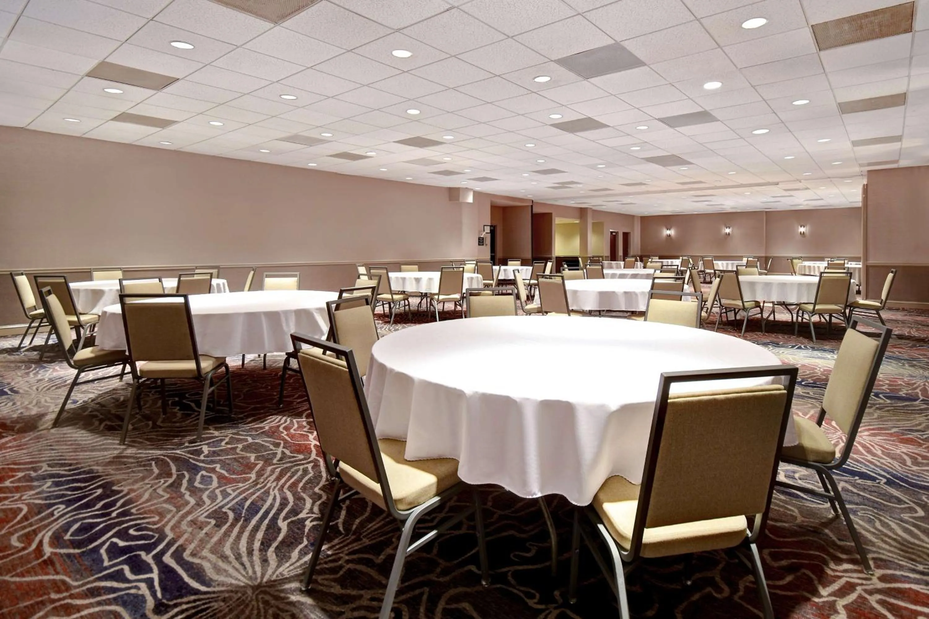 Meeting/conference room in Hampton Inn & Suites Alexandria Old Town Area South