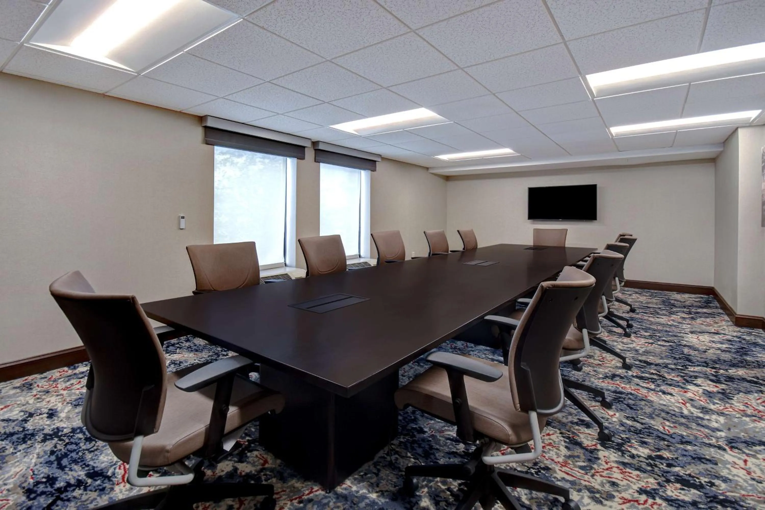 Meeting/conference room in Hampton Inn & Suites Alexandria Old Town Area South