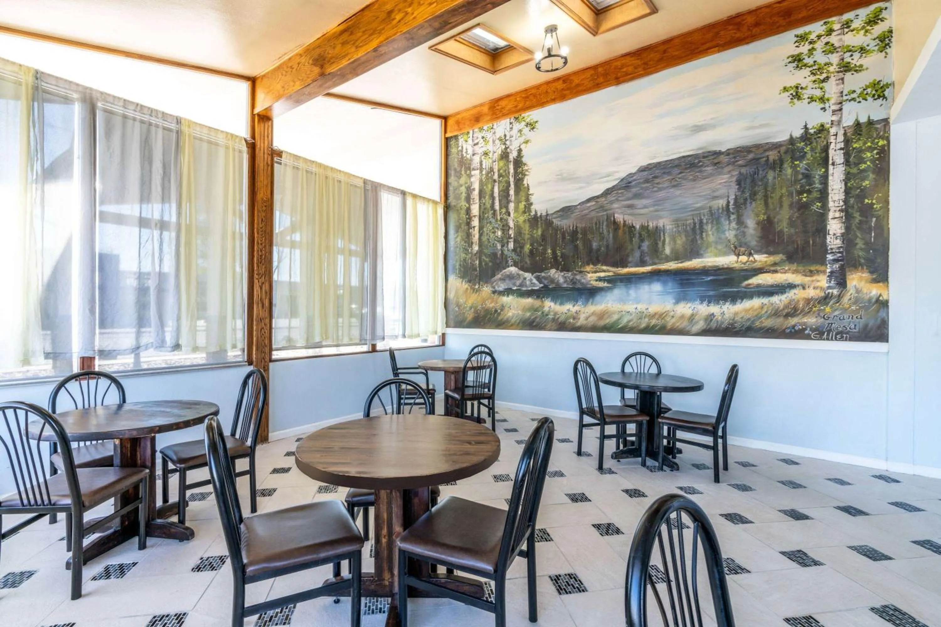 Breakfast in Days Inn by Wyndham Delta CO