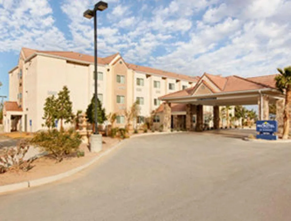 Facade/entrance in Microtel Inn & Suites by Wyndham Wellton