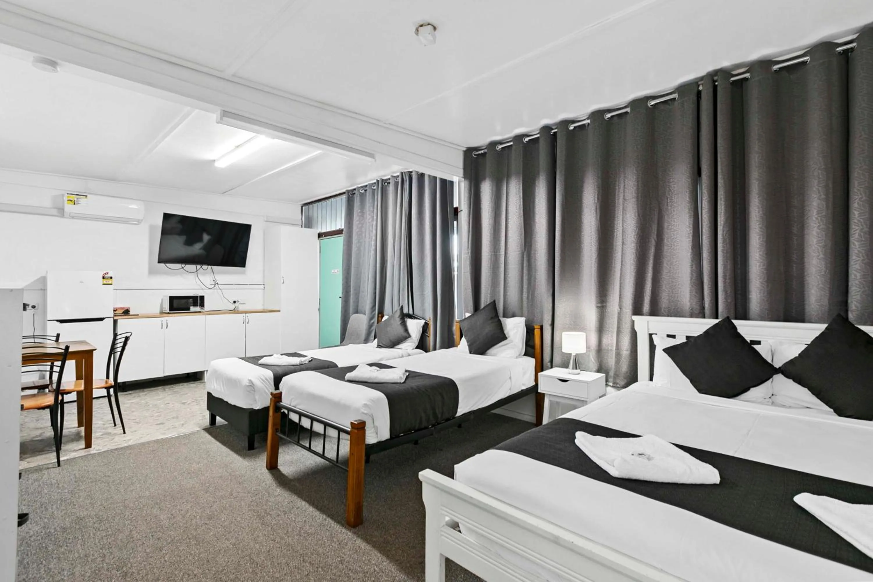 TV and multimedia, Bed in Maryborough City Motel