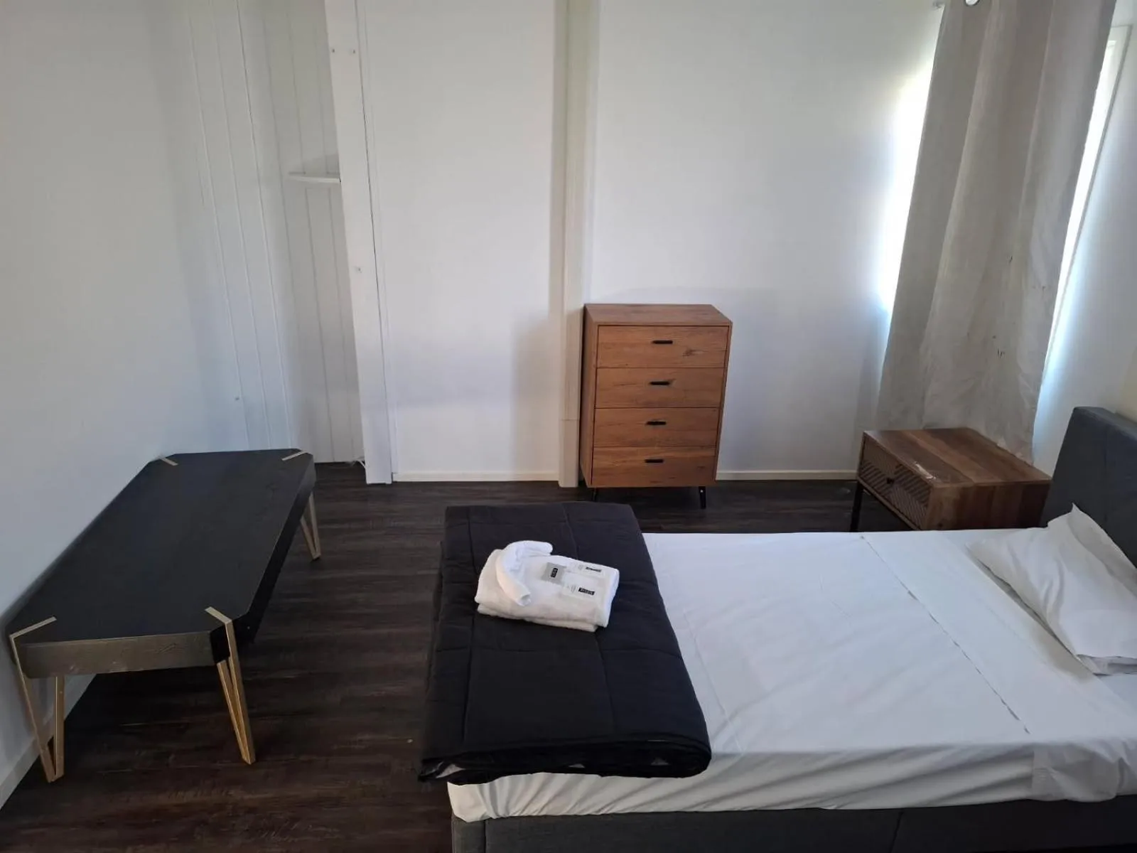 Bedroom, Bed in Maryborough City Motel