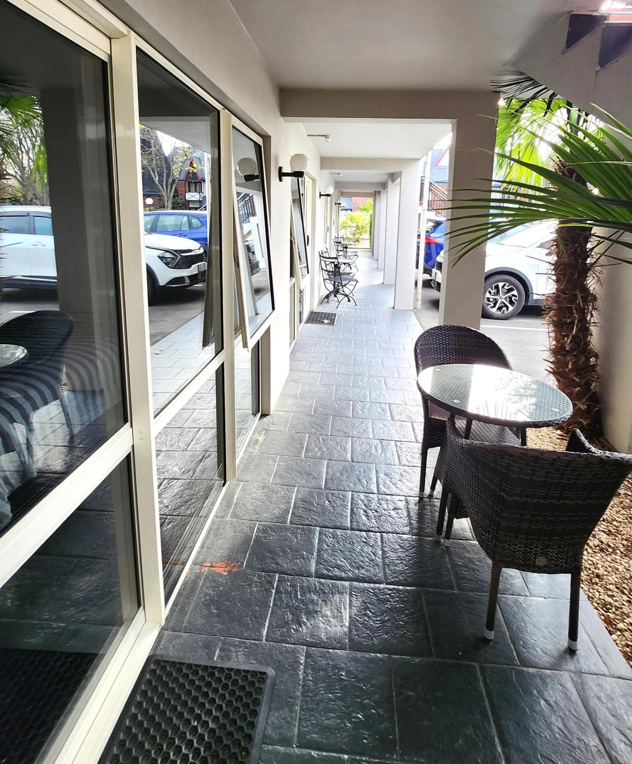 Seating area in Lugano Motor Lodge