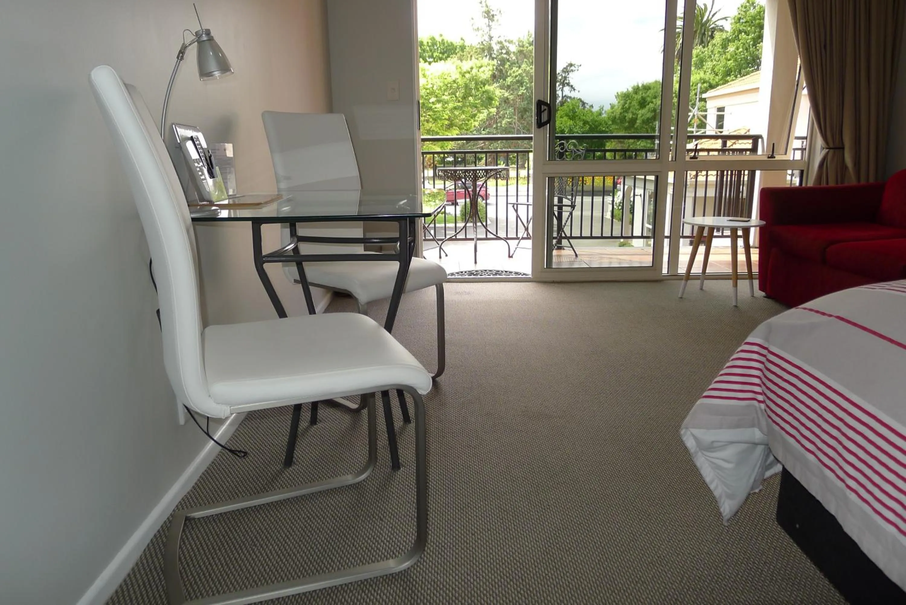 Dining area in Lugano Motor Lodge