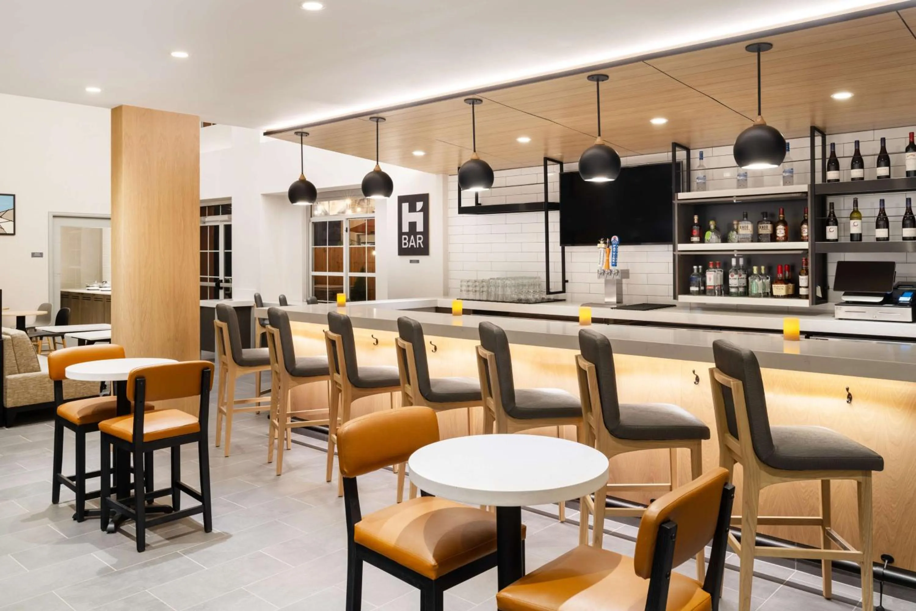 Restaurant/places to eat in Hyatt House Colorado Springs Airport