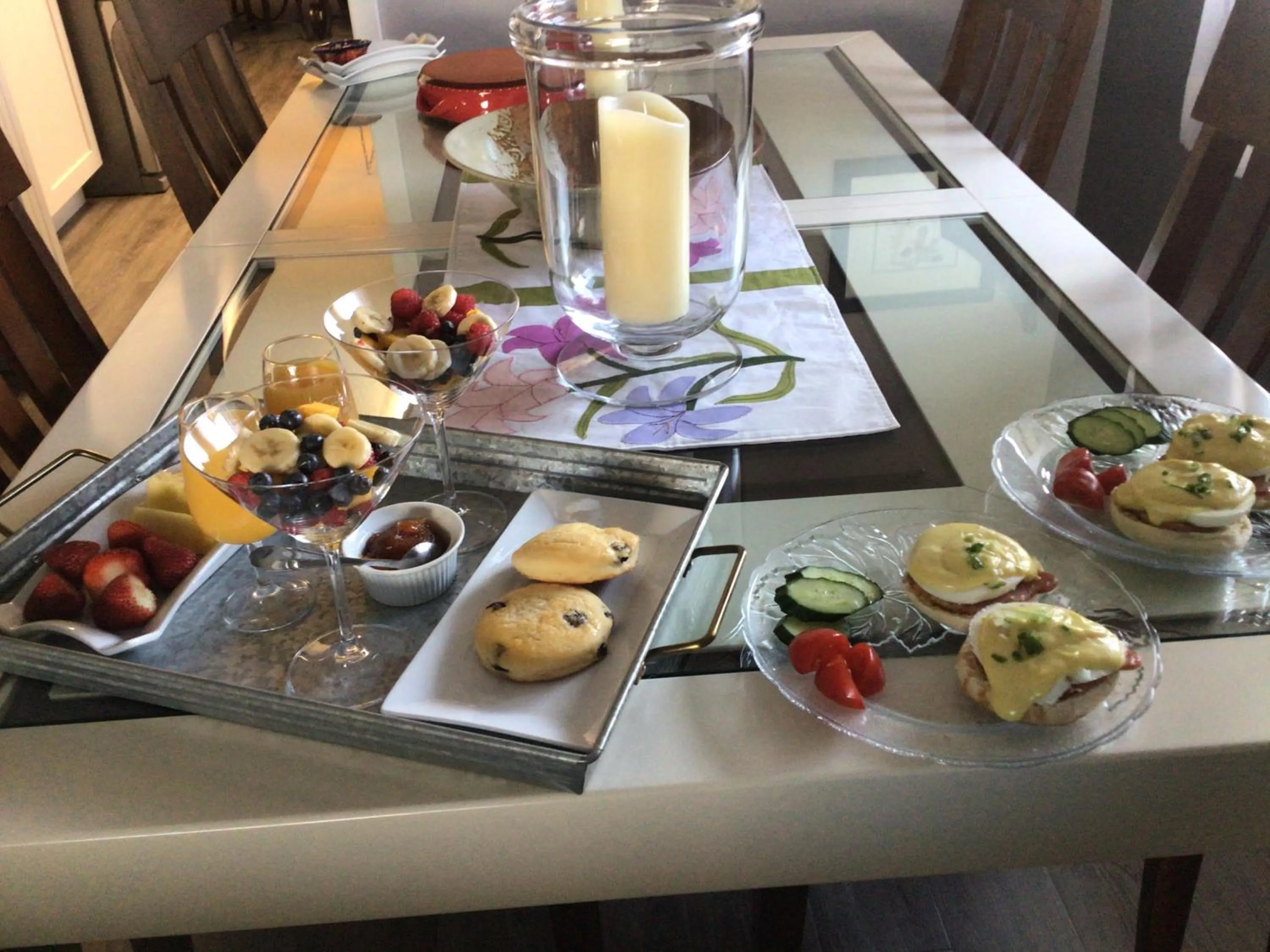 Breakfast in Berkie’s Bed & Breakfast