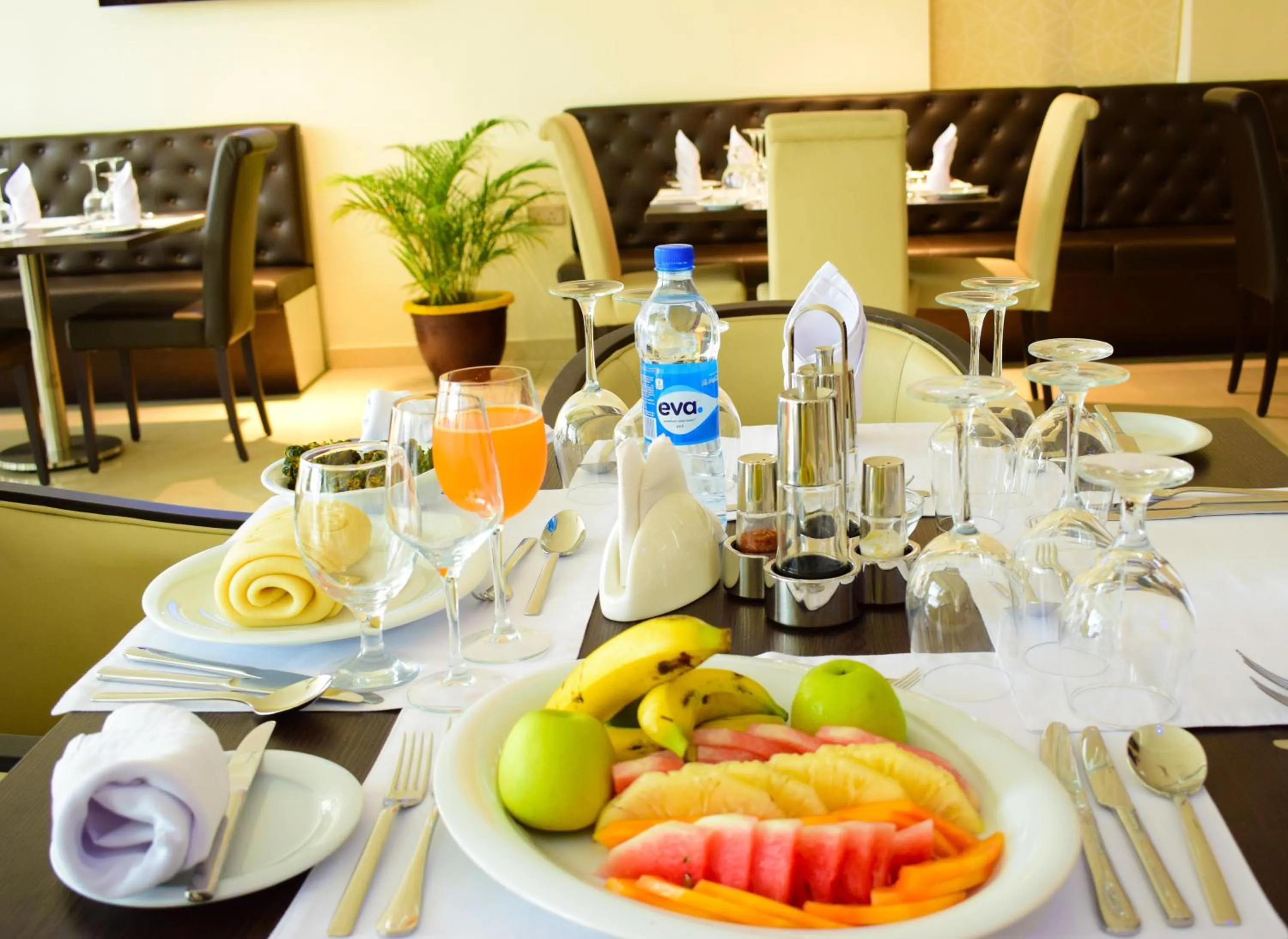 Food and drinks in Monty Suites & Golf