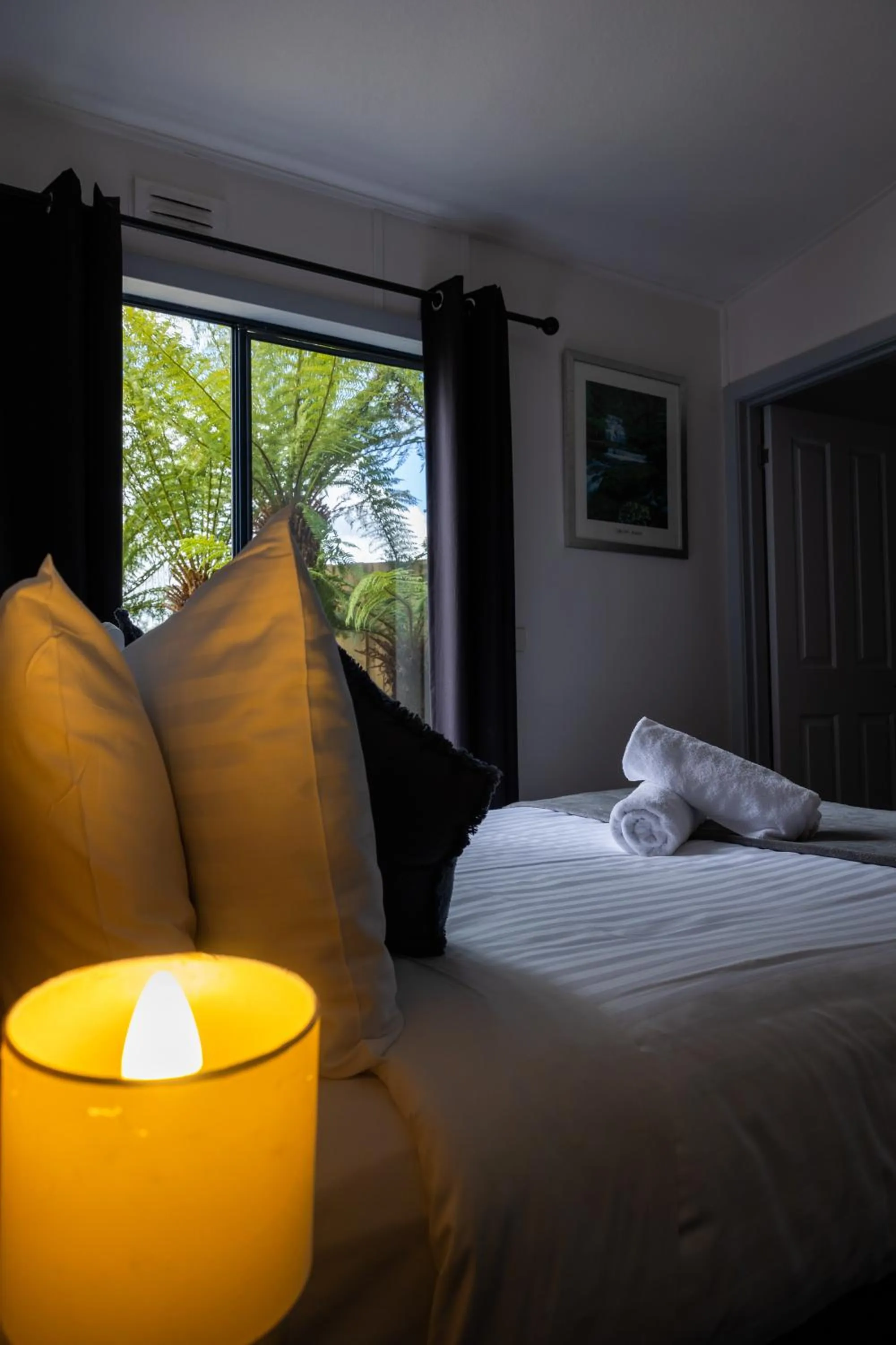 Bedroom, Bed in Tullah Lakeside Lodge