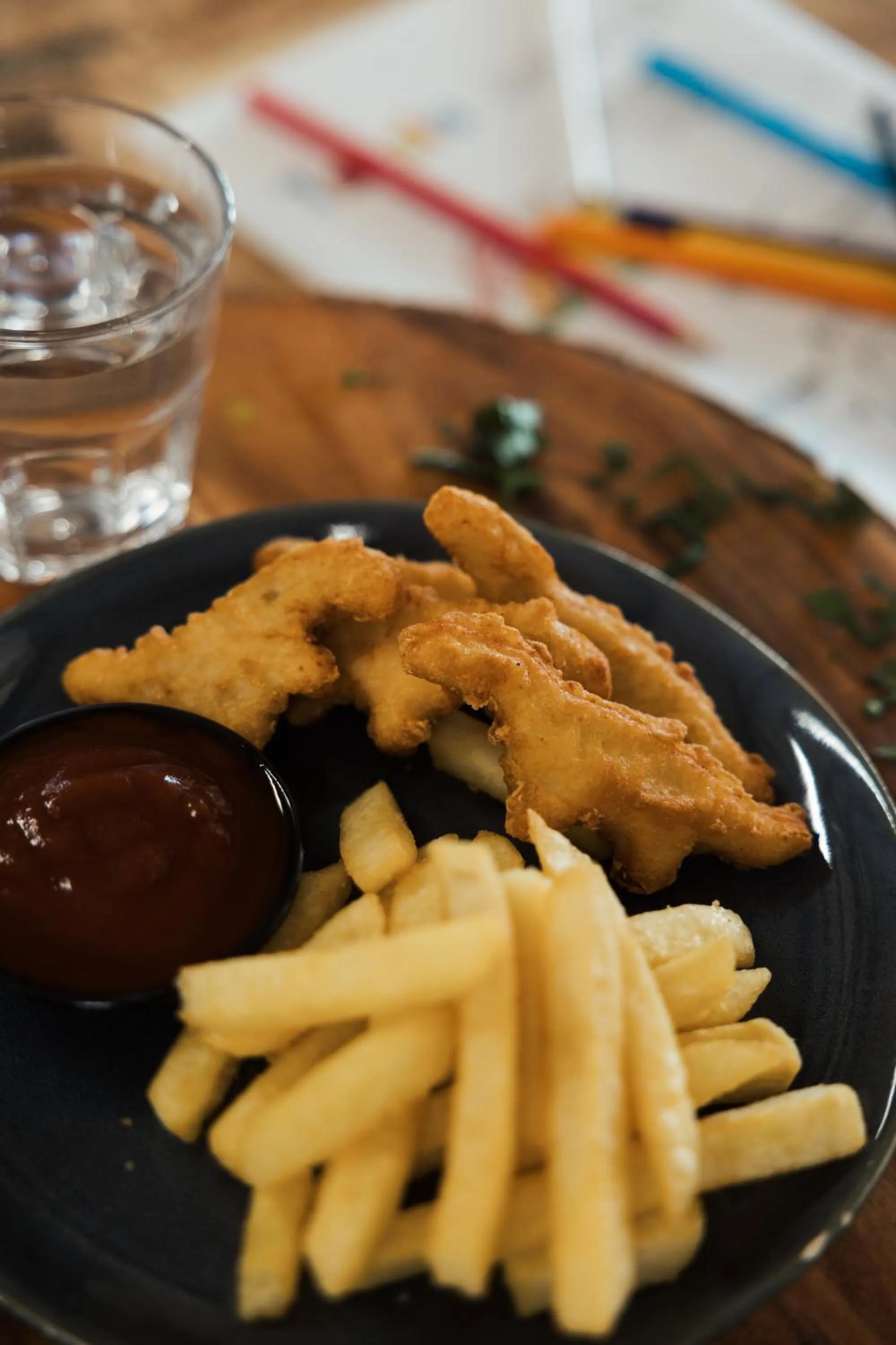 Restaurant/places to eat in Tullah Lakeside Lodge