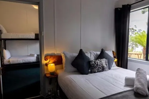 Tullah Lakeside Lodge