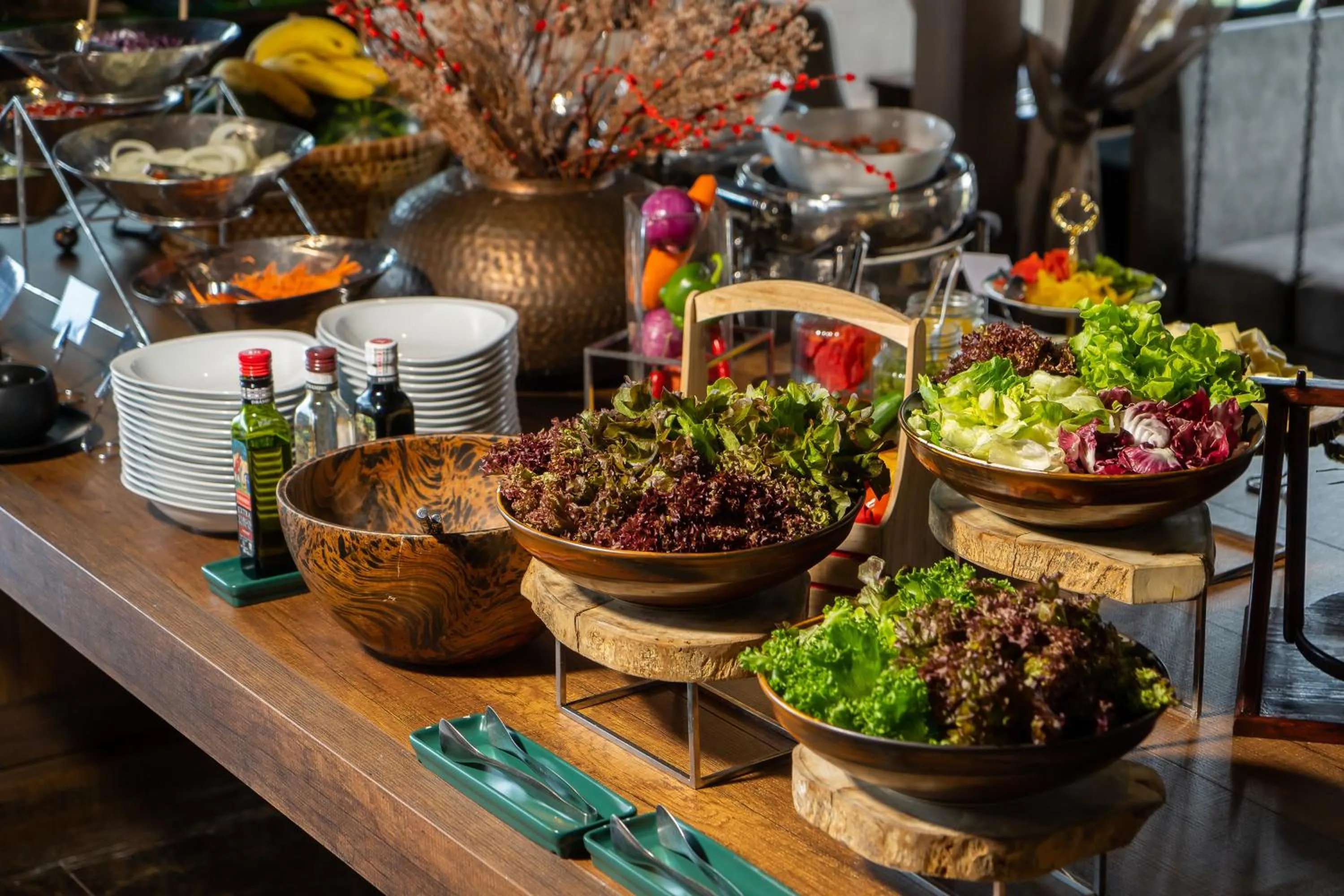 Restaurant/places to eat in The Continent Hotel Sukhumvit - Asok BTS Bangkok