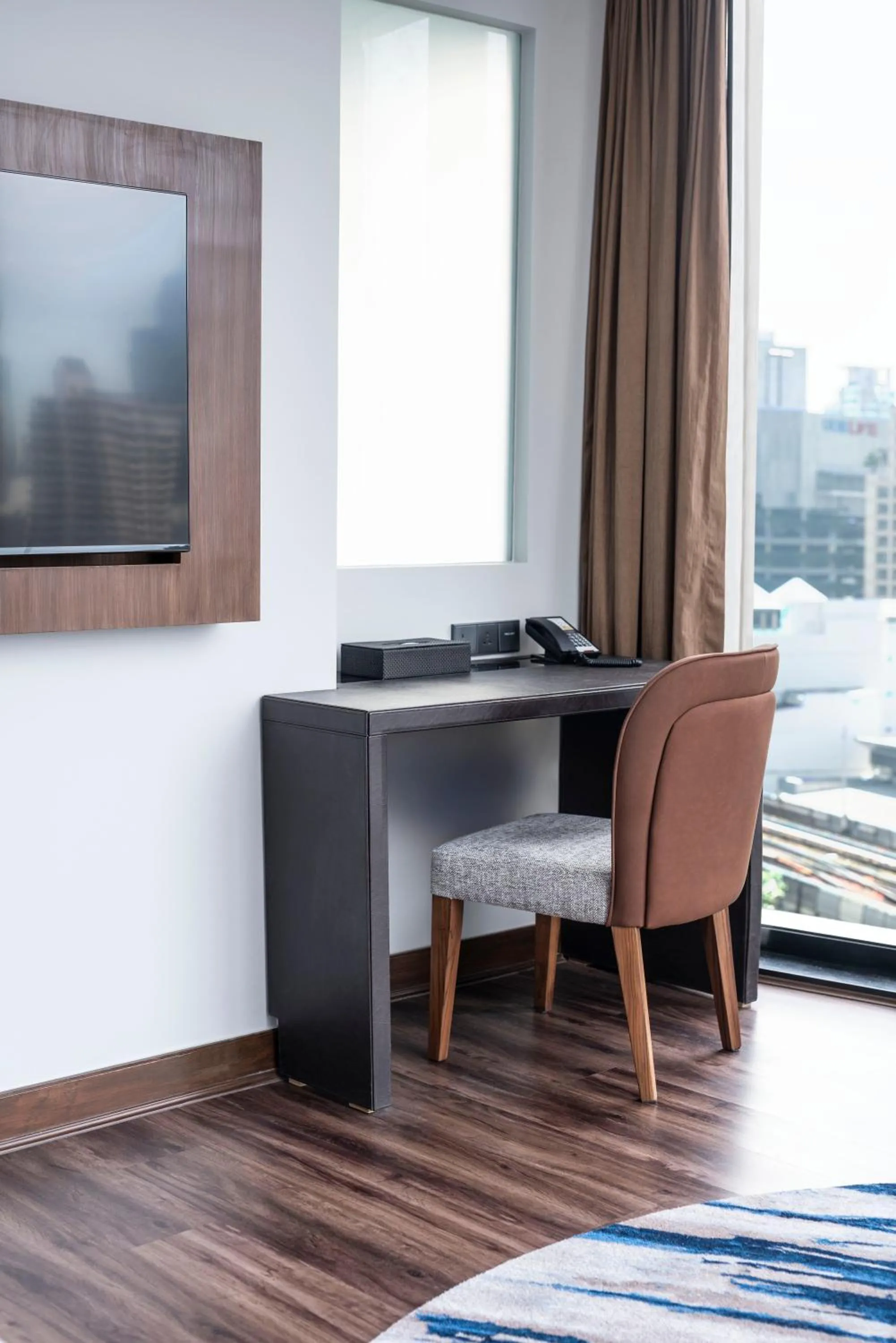 Bedroom in The Continent Hotel Sukhumvit - Asok BTS Bangkok