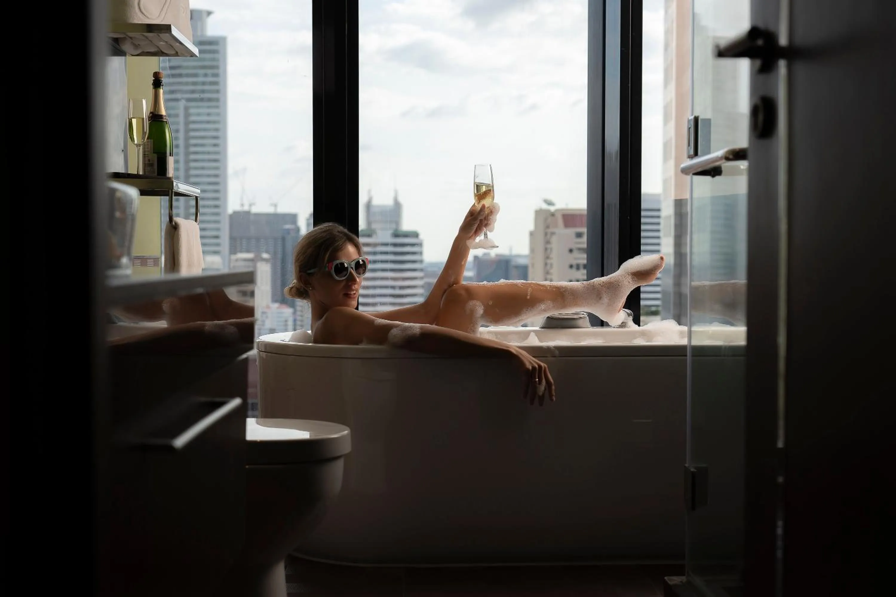 Bathroom in The Continent Hotel Sukhumvit - Asok BTS Bangkok