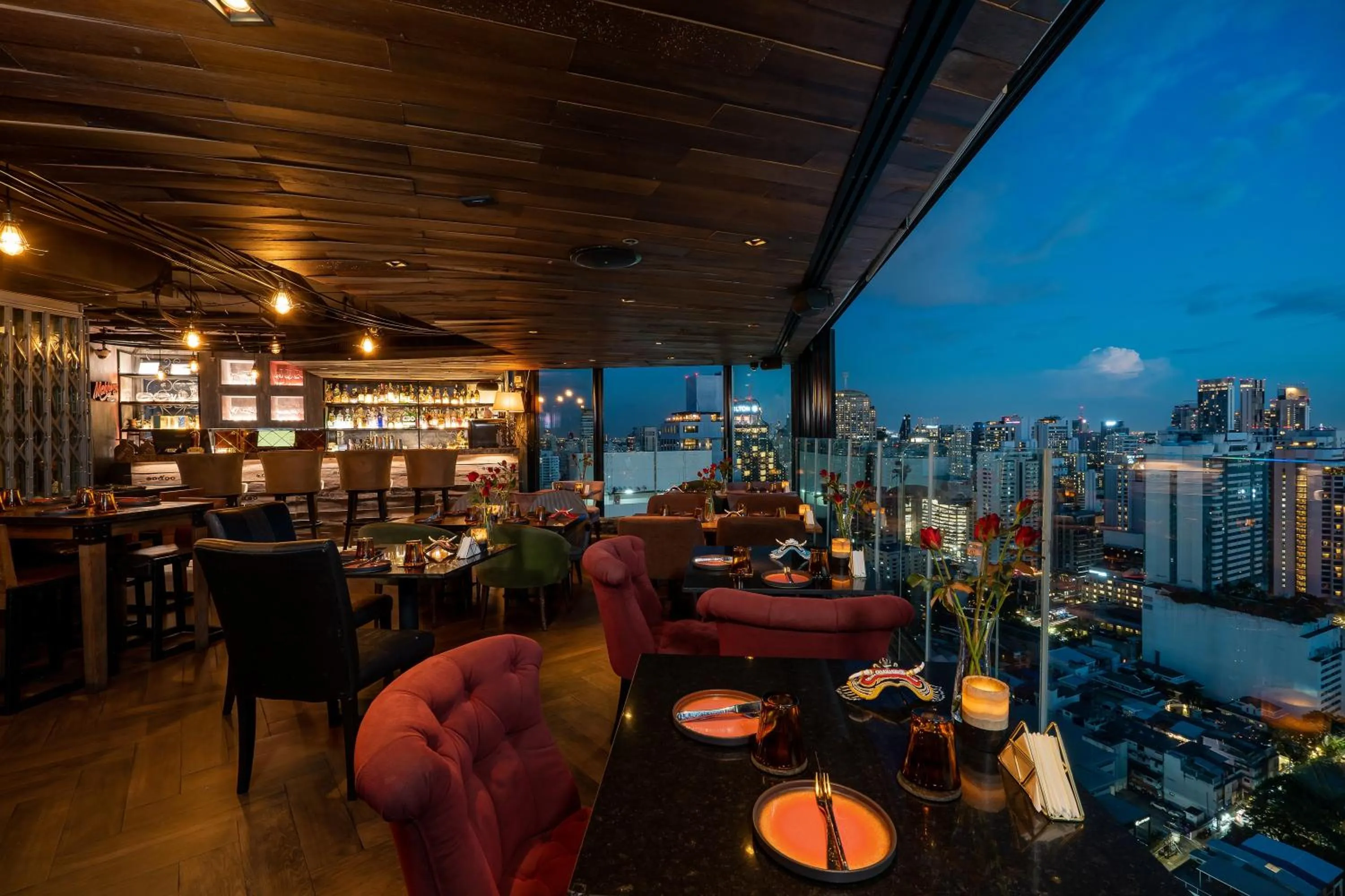 Restaurant/places to eat in The Continent Hotel Sukhumvit - Asok BTS Bangkok