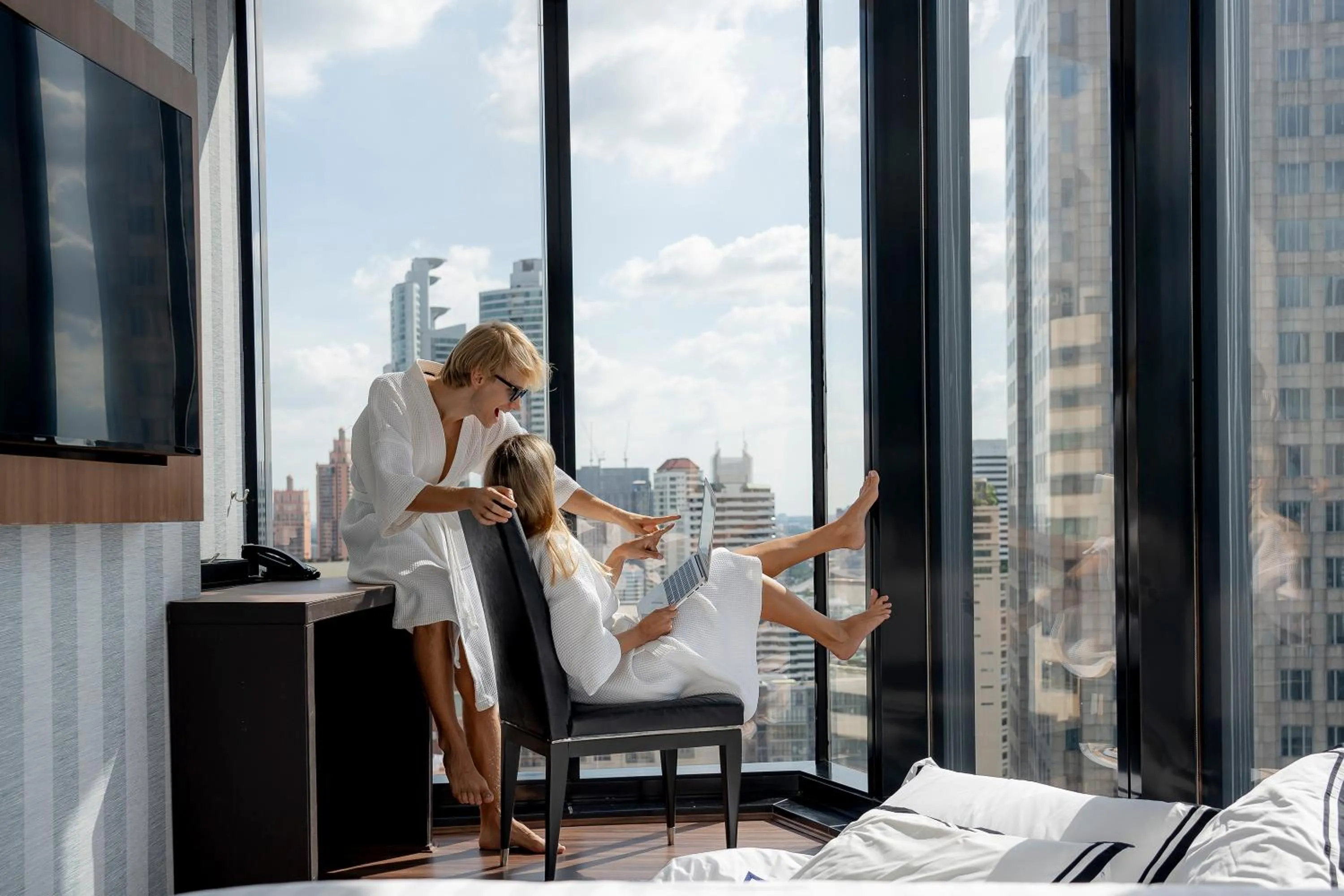 Bedroom in The Continent Hotel Sukhumvit - Asok BTS Bangkok