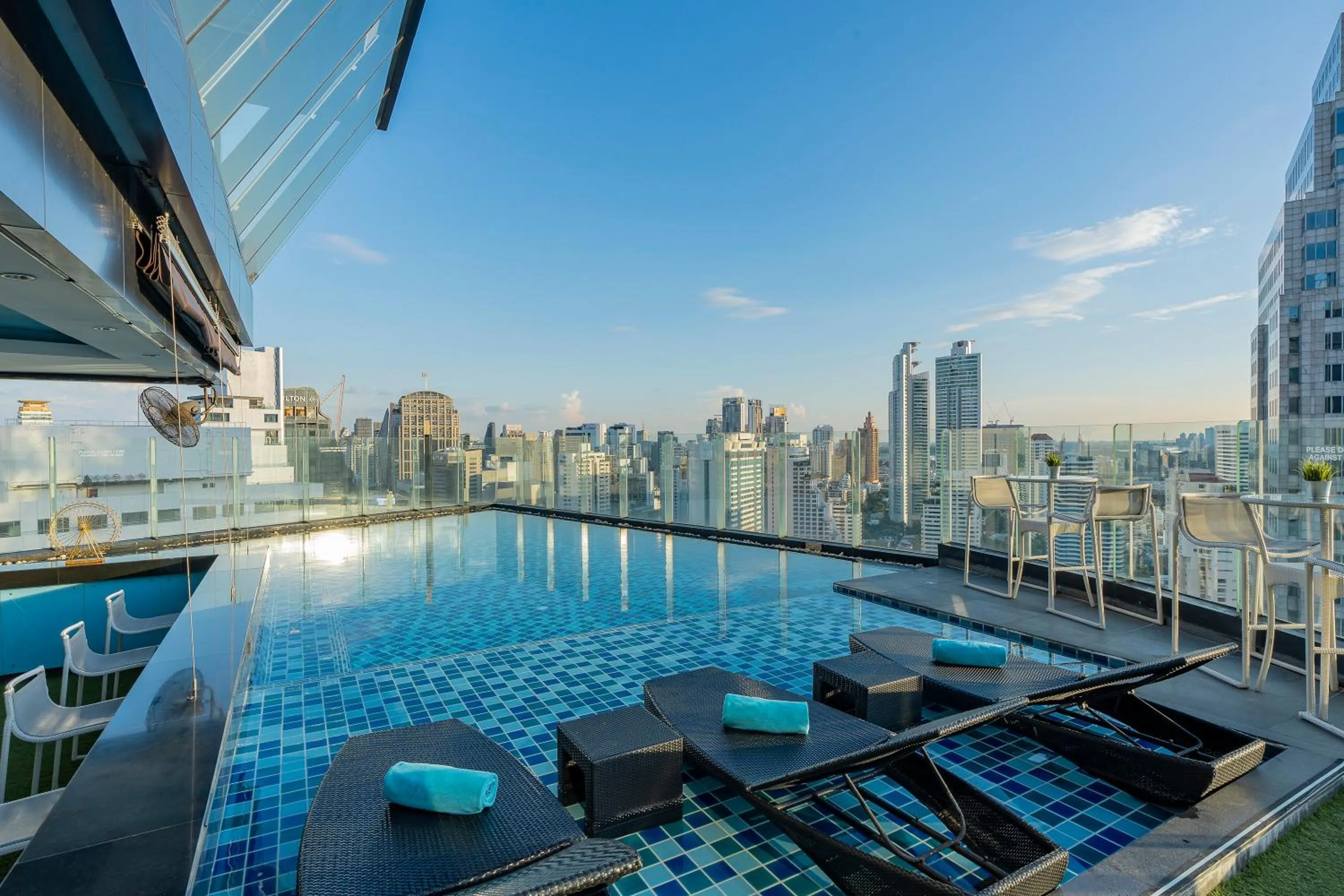 Swimming pool in The Continent Hotel Sukhumvit - Asok BTS Bangkok