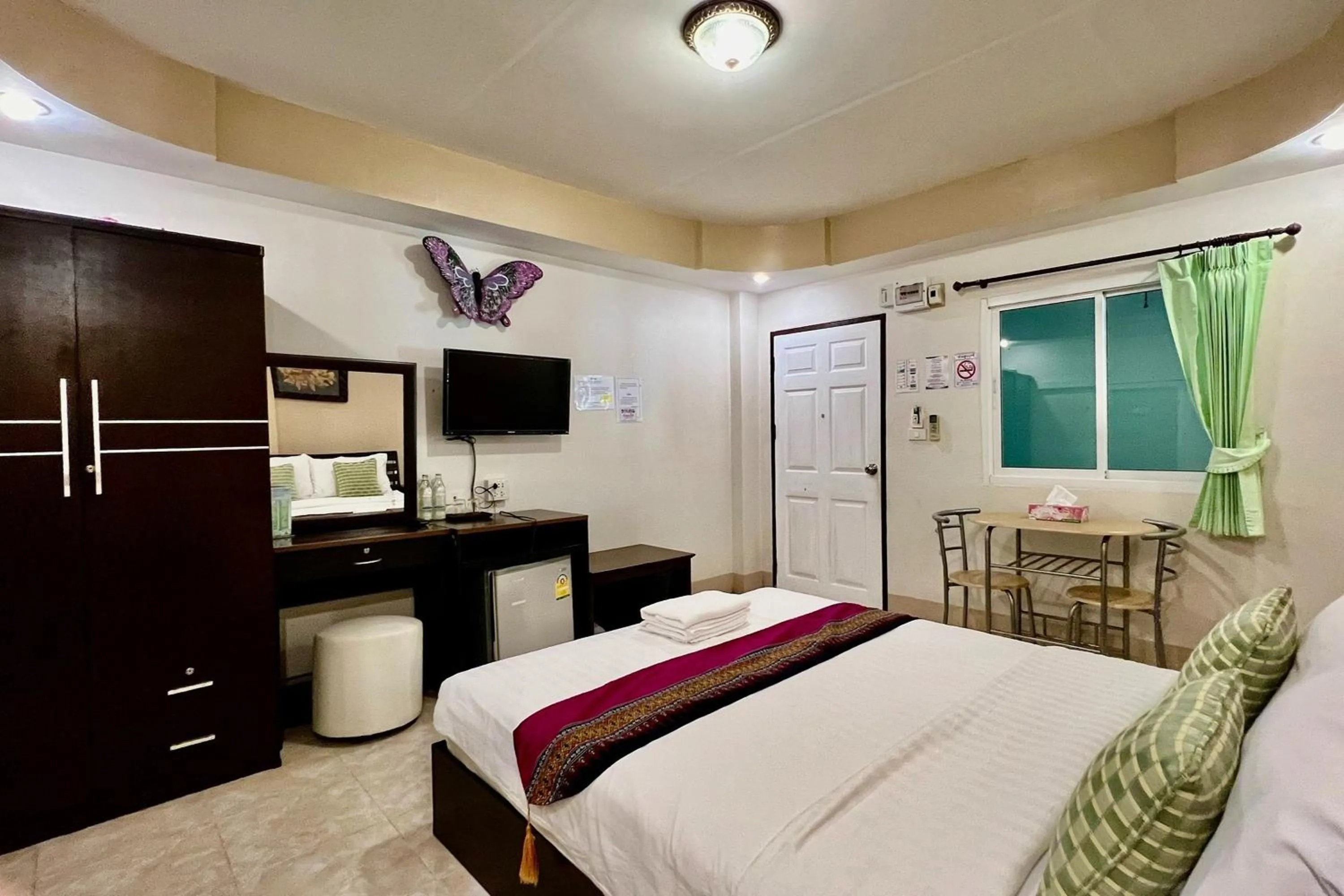 Bed in Nan Thara Place