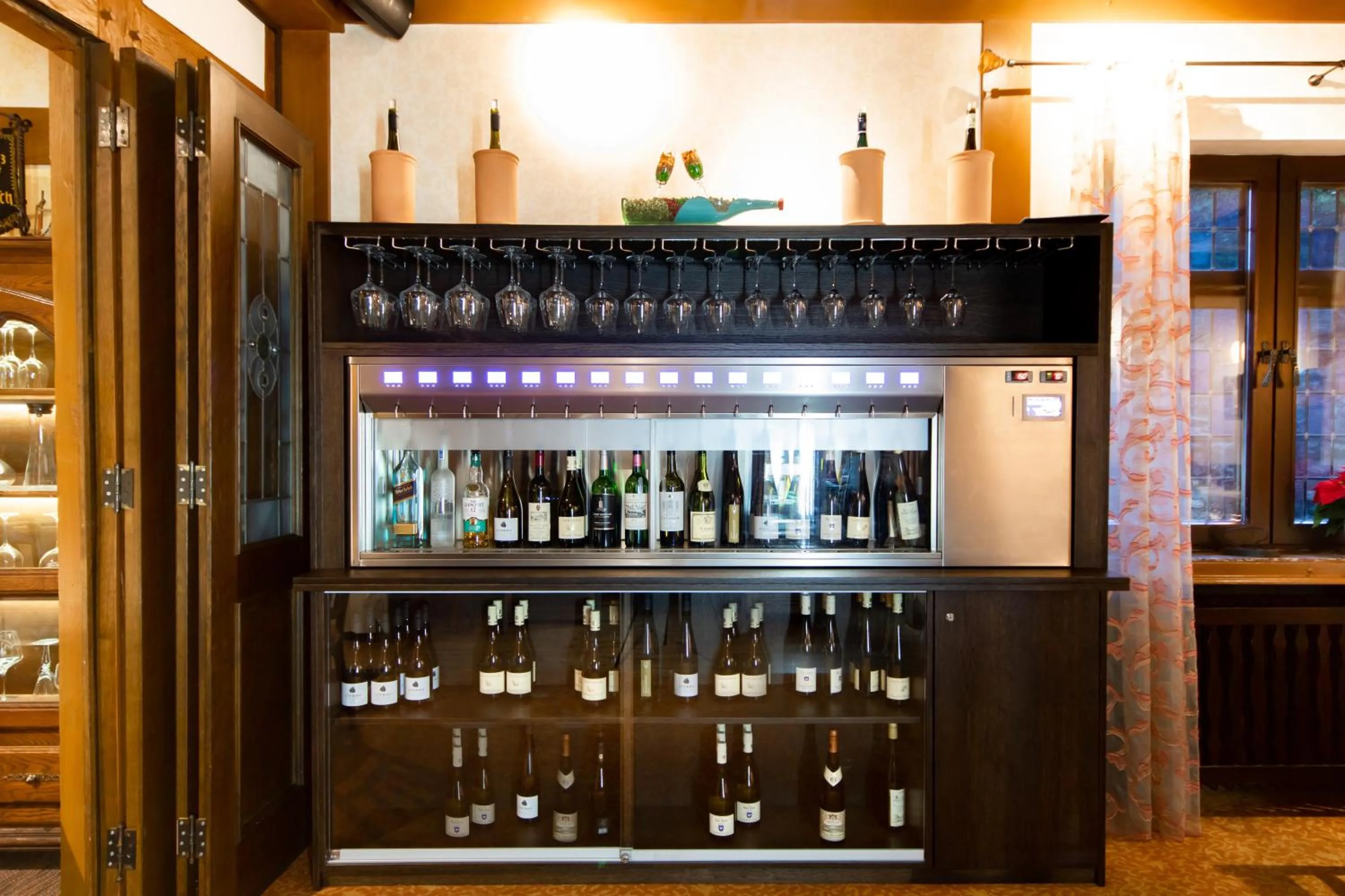 Restaurant/places to eat in Hotel Weiler