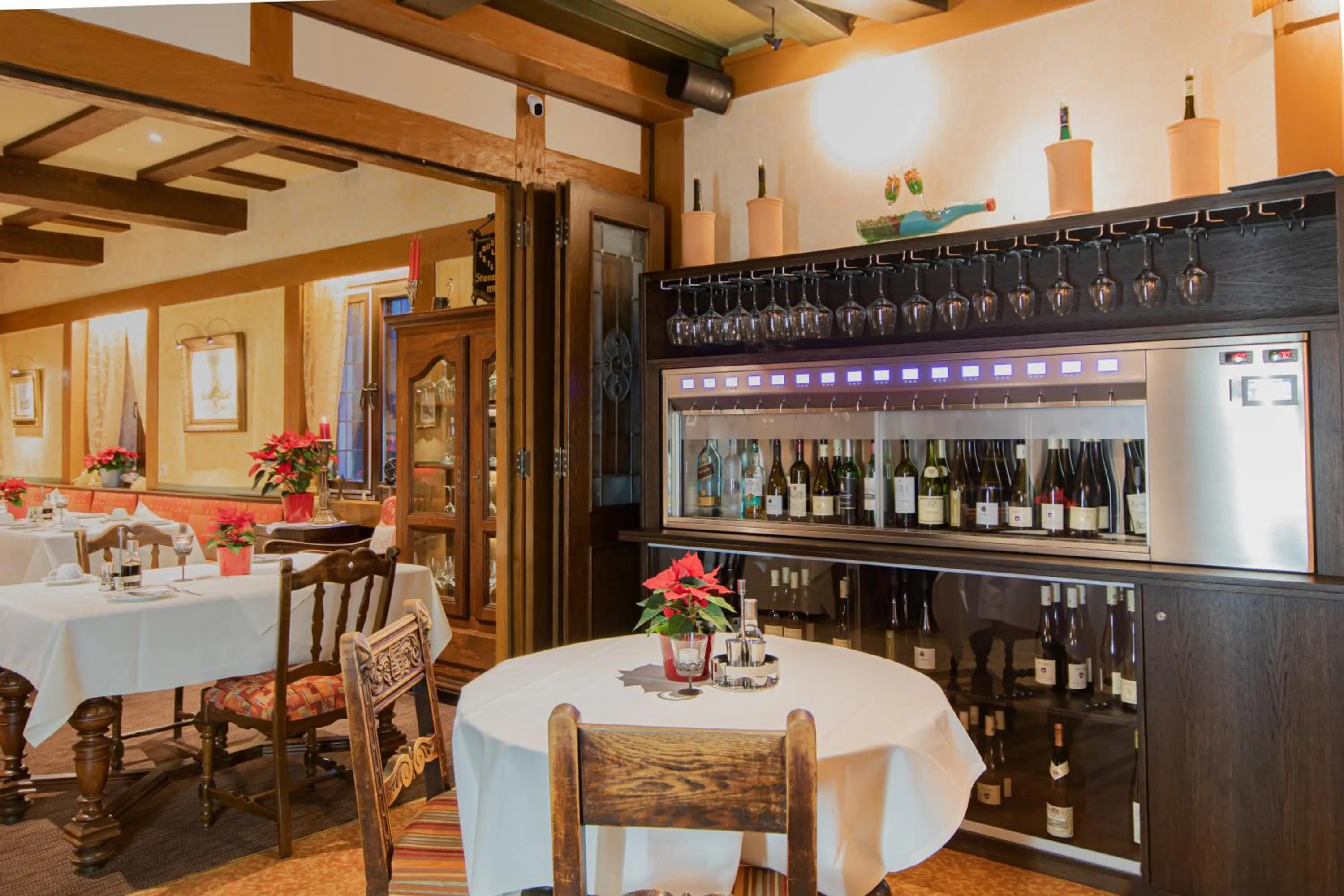 Restaurant/places to eat in Hotel Weiler