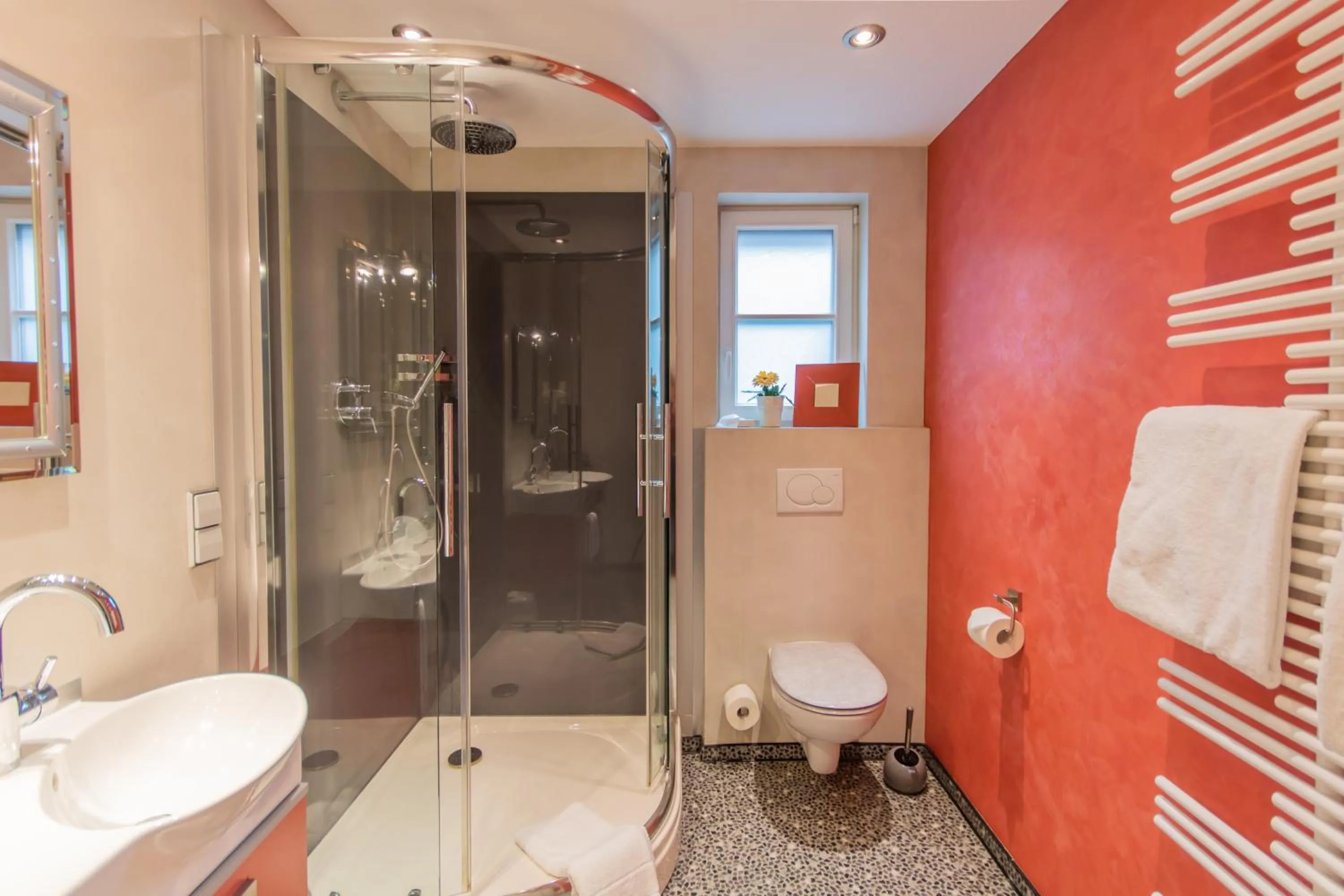 Shower in Hotel Weiler