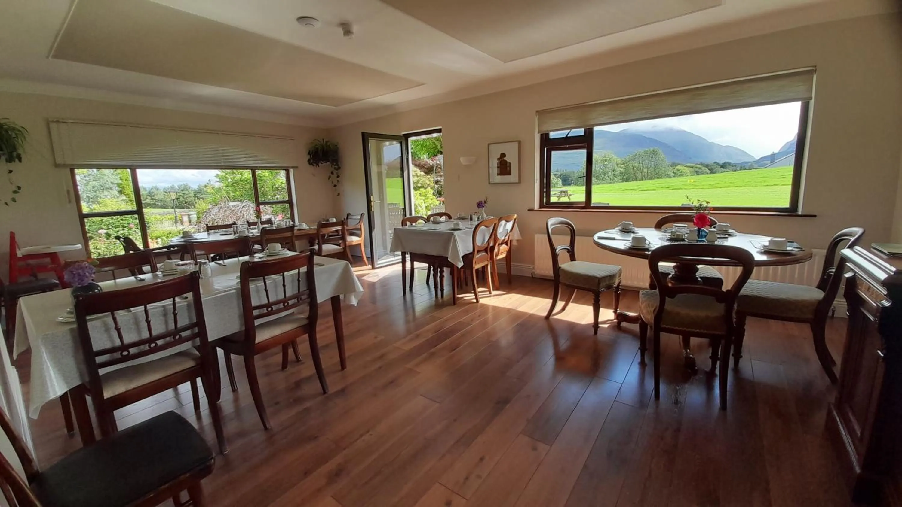 Dining area in Inveraray Farm