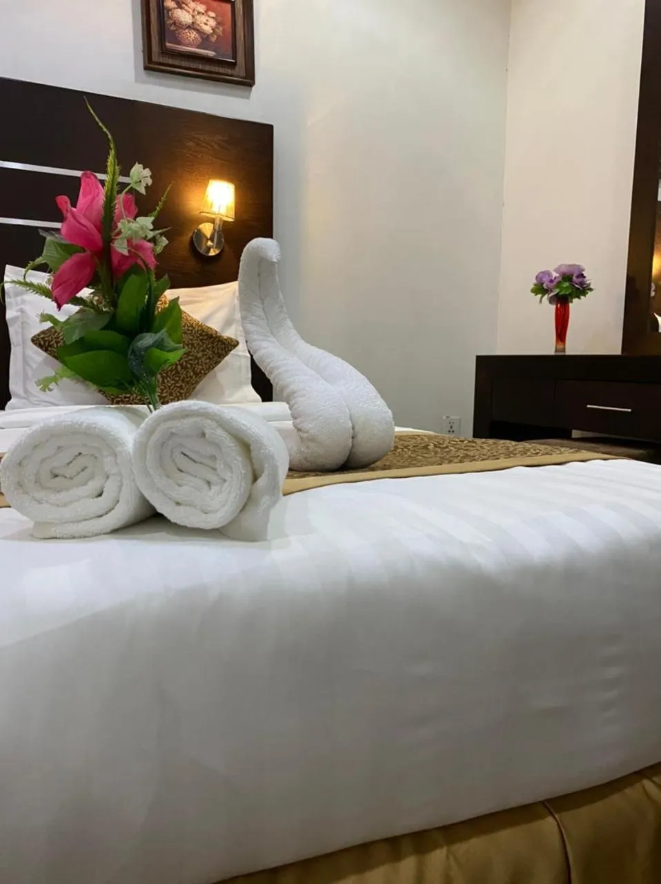 Bed in Rest Night Serviced Apartments - Al Nafal